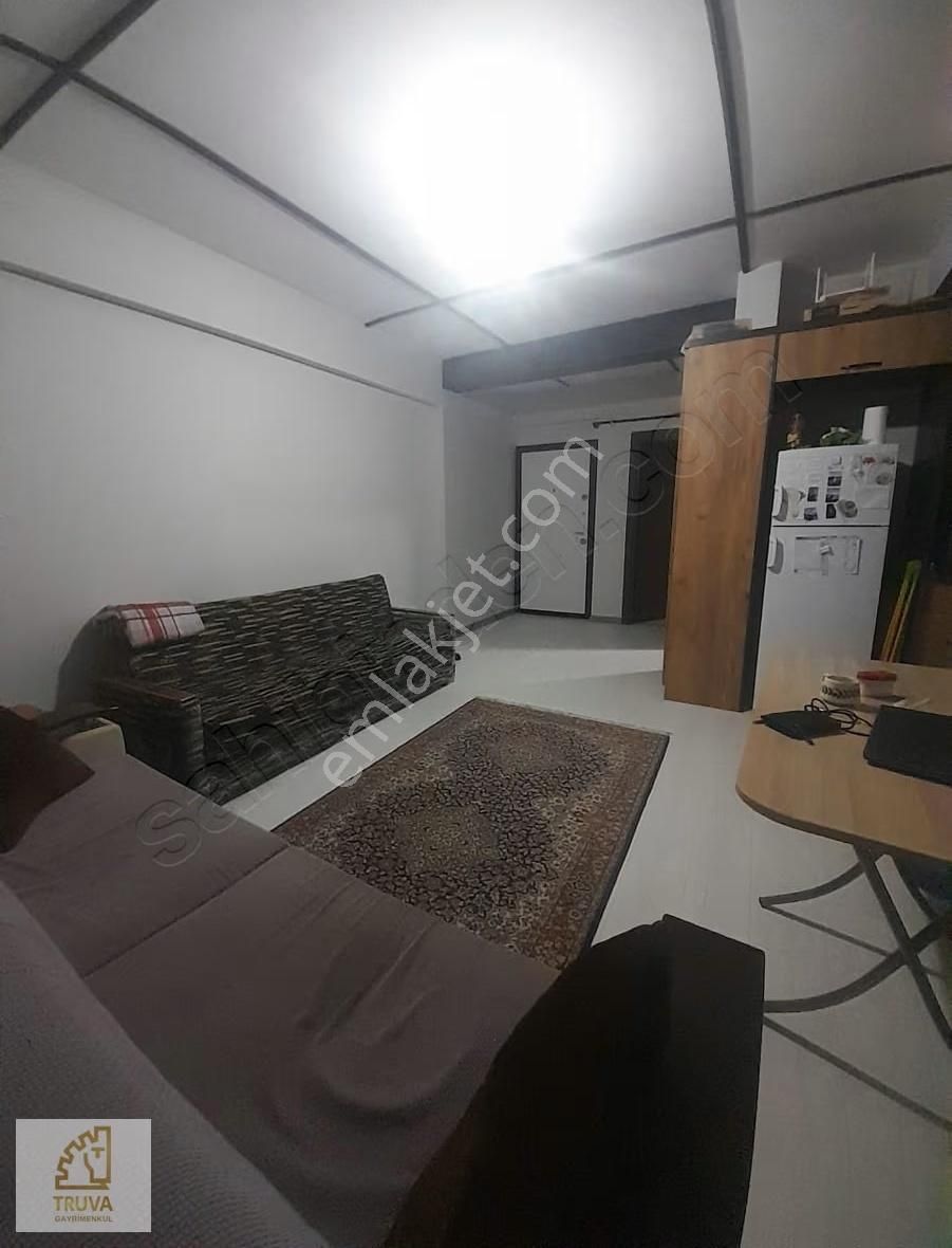 Truva Emlak' Tan Tramvaya 400m Lüks Fırsat 1+1 Daire - Görsel 4