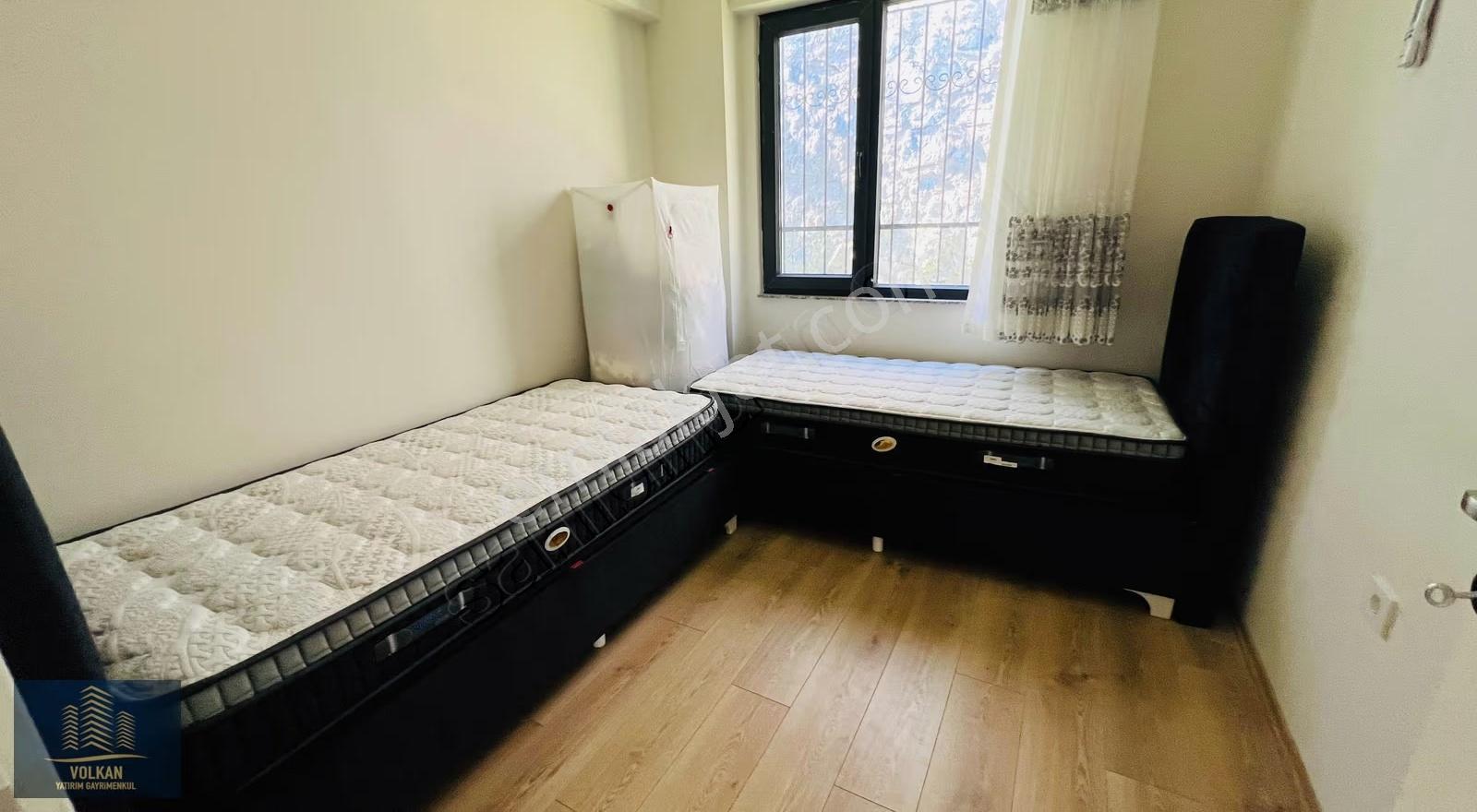 Açık Otoparklı Deniz Manzaralı Müstakil Bahçeli Villa - Görsel 18