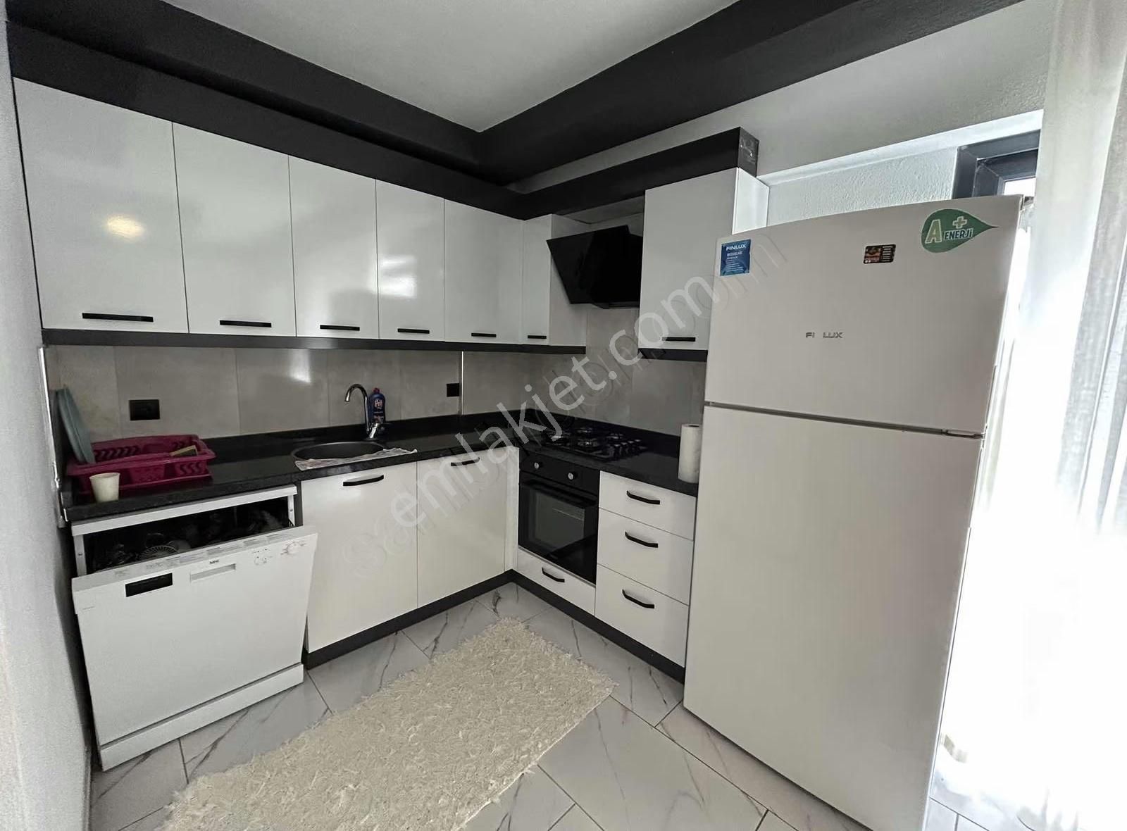 Gizemli Emlaktan Havuzlu Sıfır Eşyalı 1+1 Satılık Daire - Görsel 5