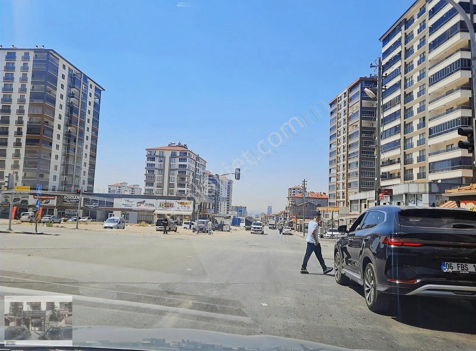 Önderde Satılık 120 Metre Çok Katlıda İmarlı Arsa