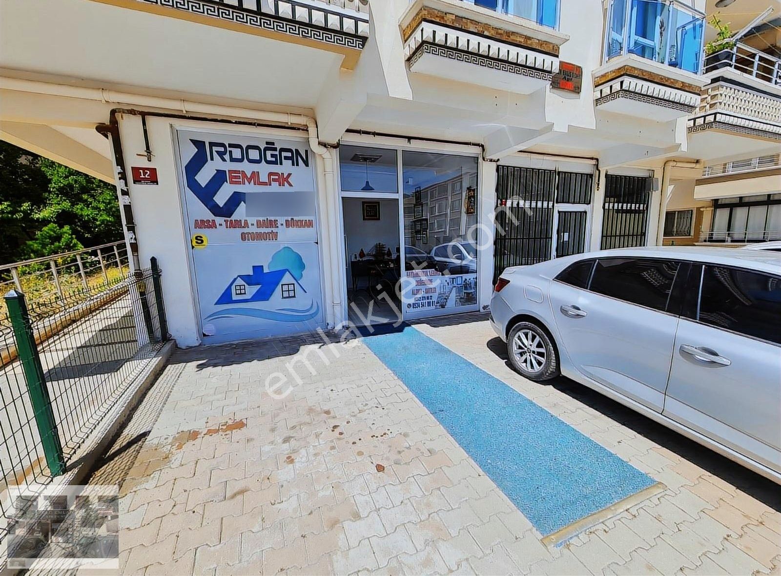 Karapürçek Salı Pazarına Yakın 25 Metre Full Dükkan