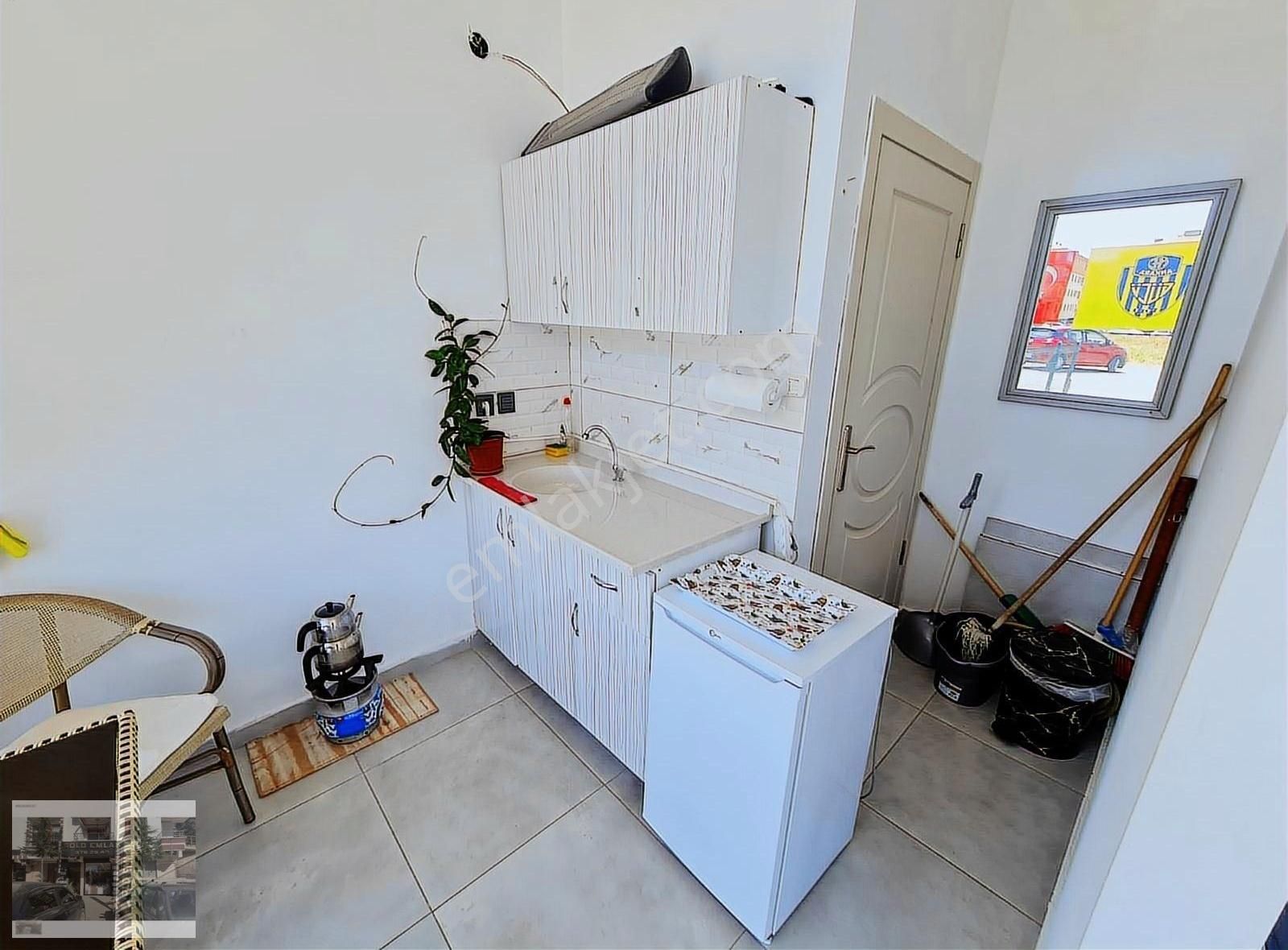 Karapürçek Salı Pazarına Yakın 25 Metre Full Dükkan - Görsel 8