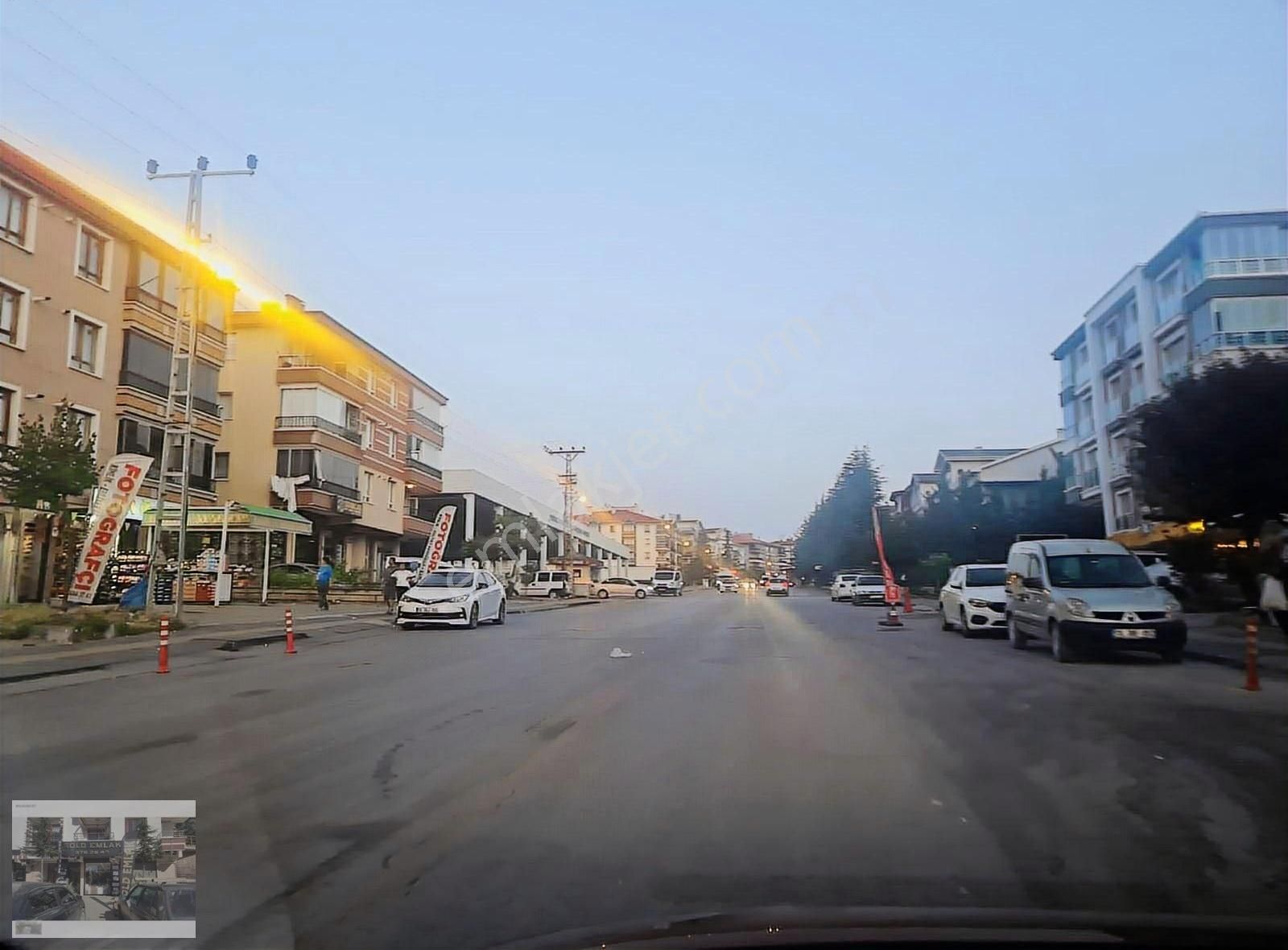 Karapürçek Salı Pazarına Yakın 25 Metre Full Dükkan - Görsel 32