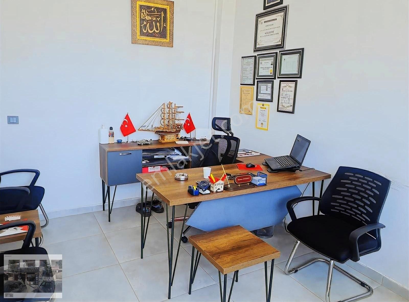 Karapürçek Salı Pazarına Yakın 25 Metre Full Dükkan - Görsel 31