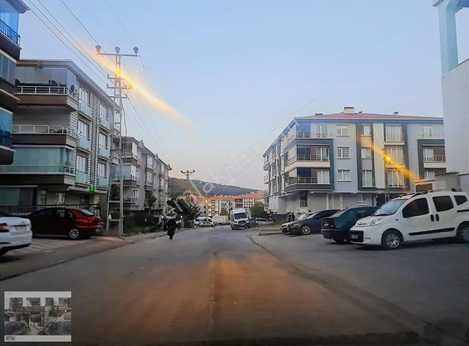 Karapürçek Salı Pazarına Yakın 25 Metre Full Dükkan - Görsel 29