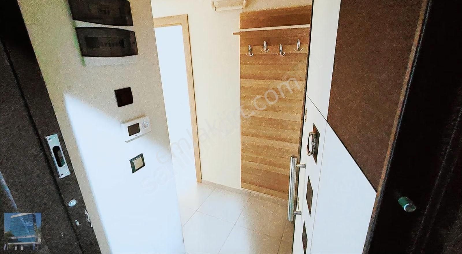 Karşıyaka Şemikler'de Satılık 3+1 Arakat Daire - Görsel 10