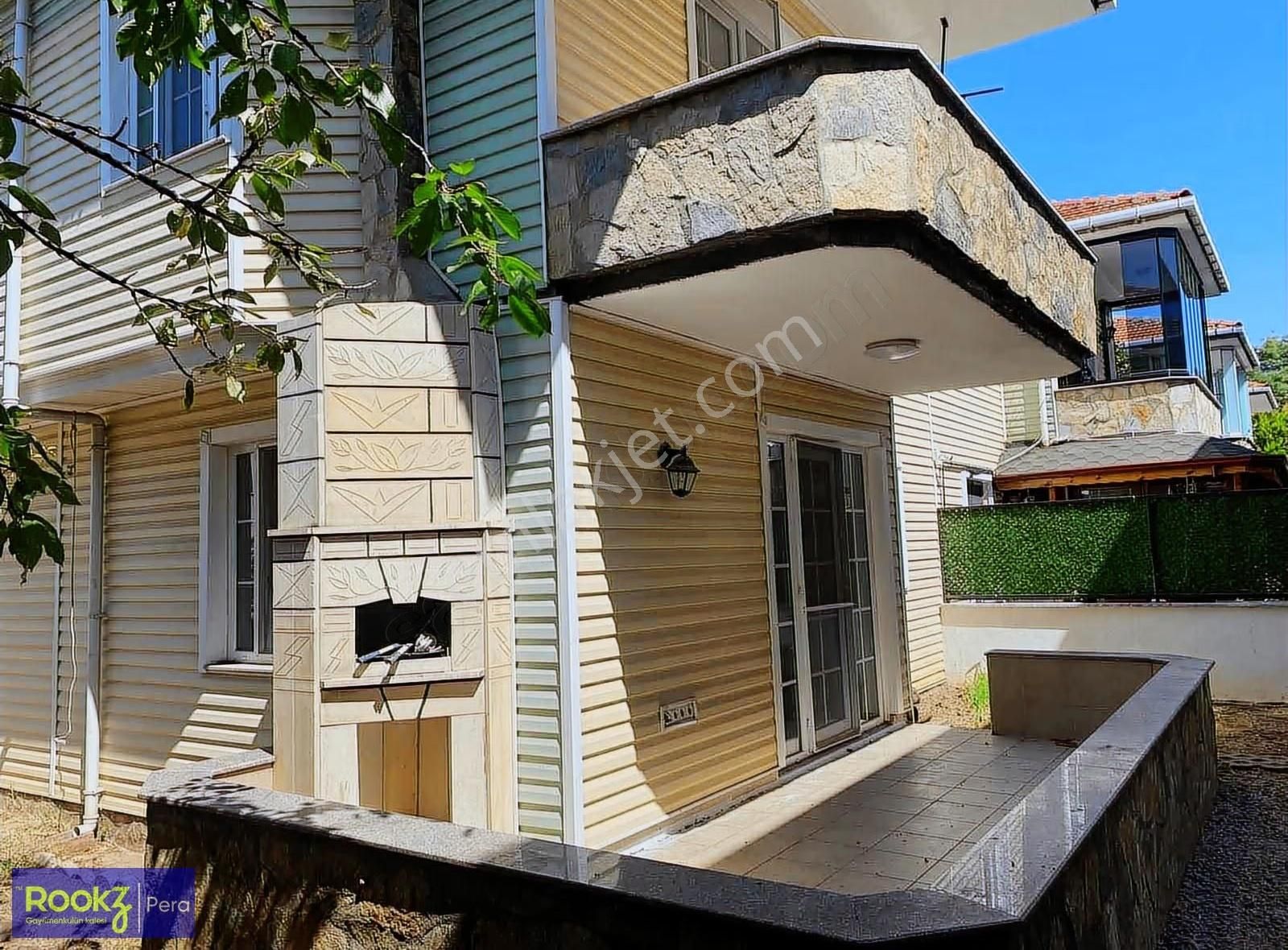 Karasu Merkezde Kiralık 3+1 Dubleks Villa - Görsel 15