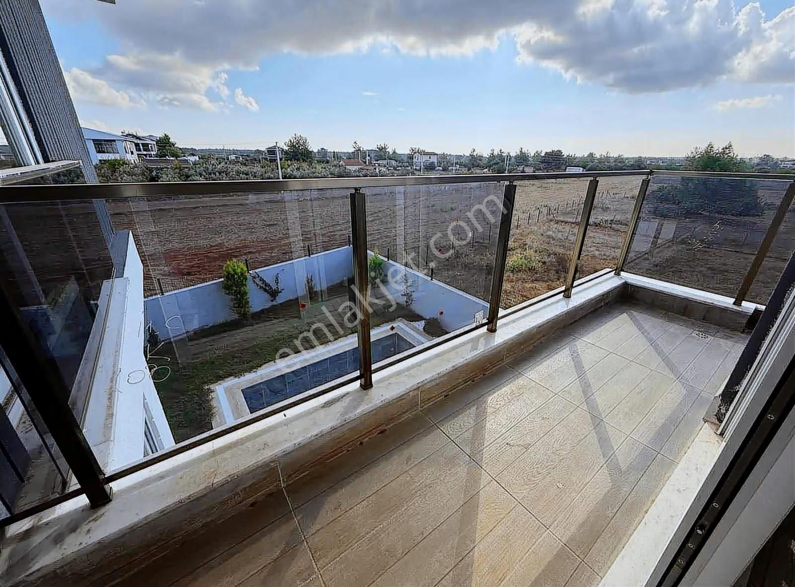 Odabaşında Ultra Lüks Havuzlu 4+1 Fırsat Villa - Görsel 13