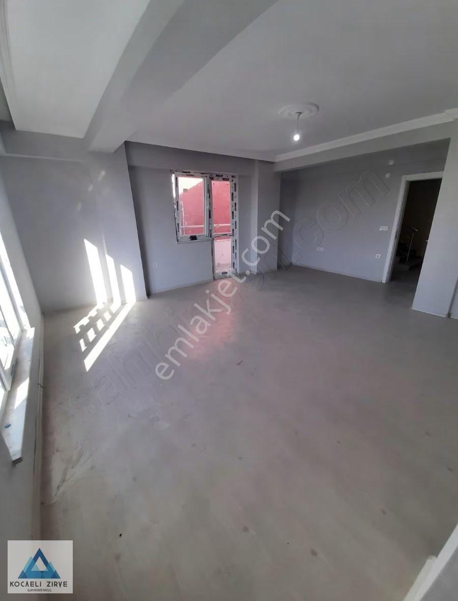 Derince'de Merkezi Konumda Ferah 3+1 Dubleks Sıfır Daire - Görsel 20