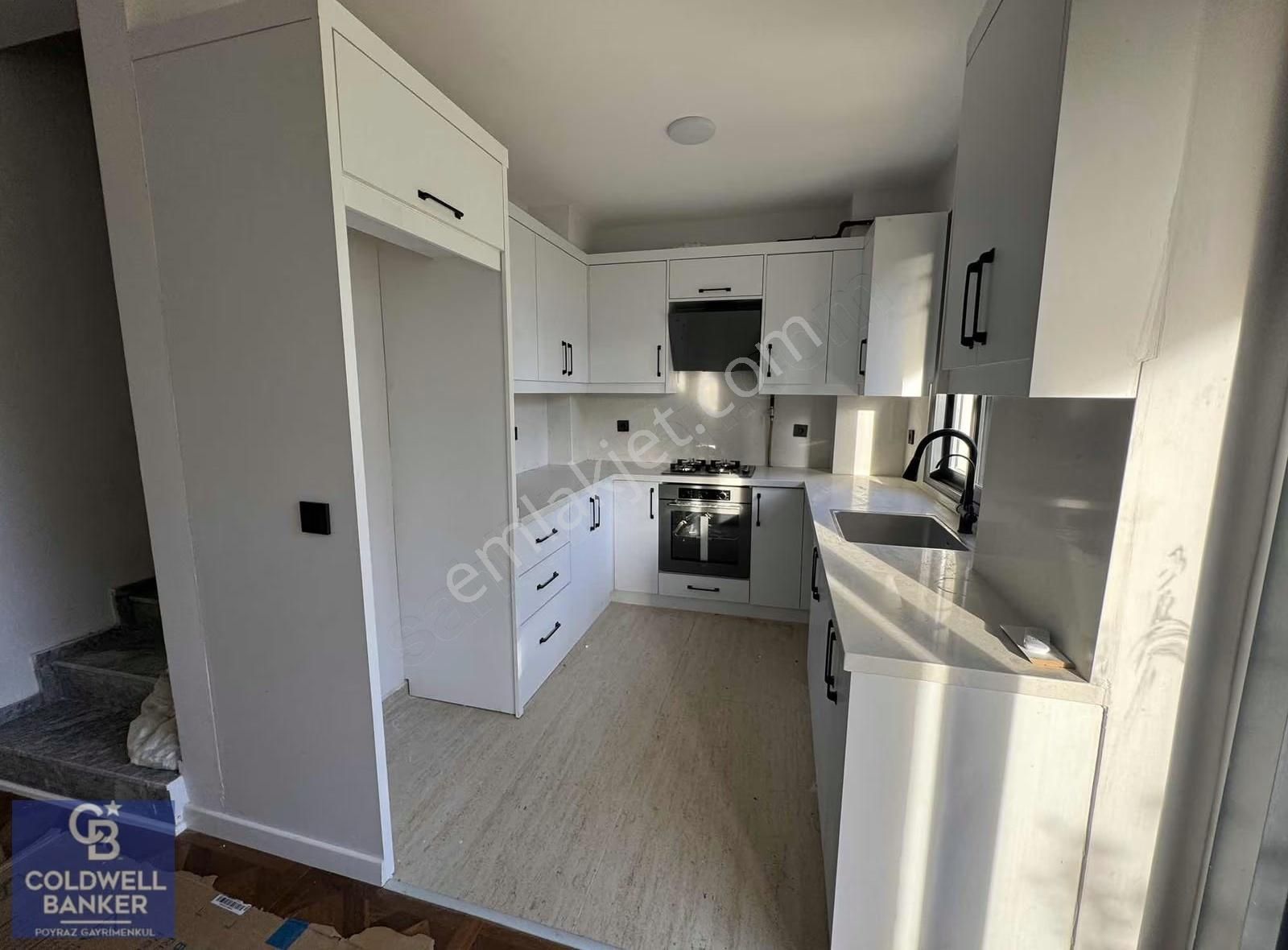 Menderes Coldwell Banker Poyraz'dan Fırsat 3+1 Triplex Villa - Görsel 9