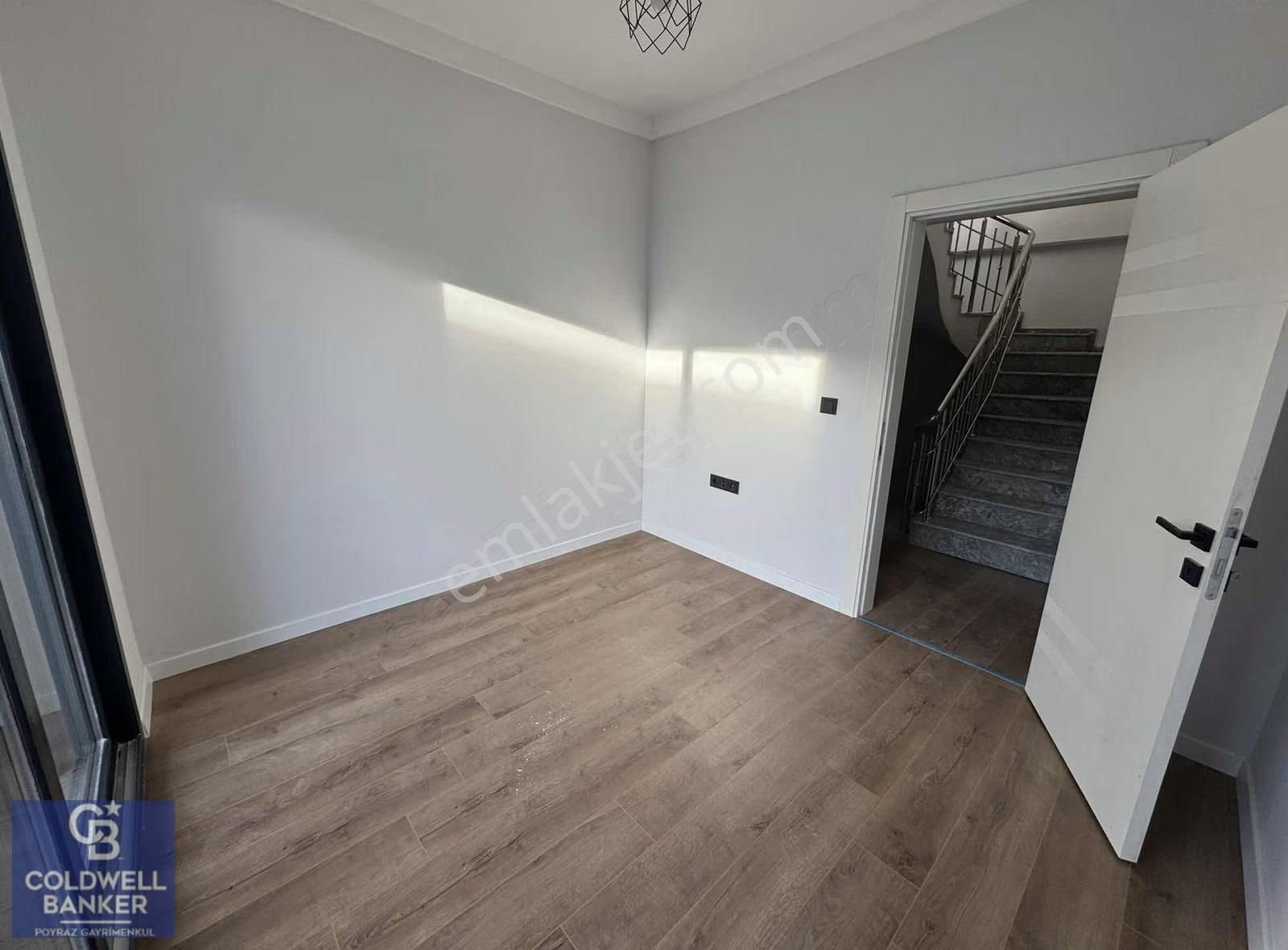 Menderes Coldwell Banker Poyraz'dan Fırsat 3+1 Triplex Villa - Görsel 6