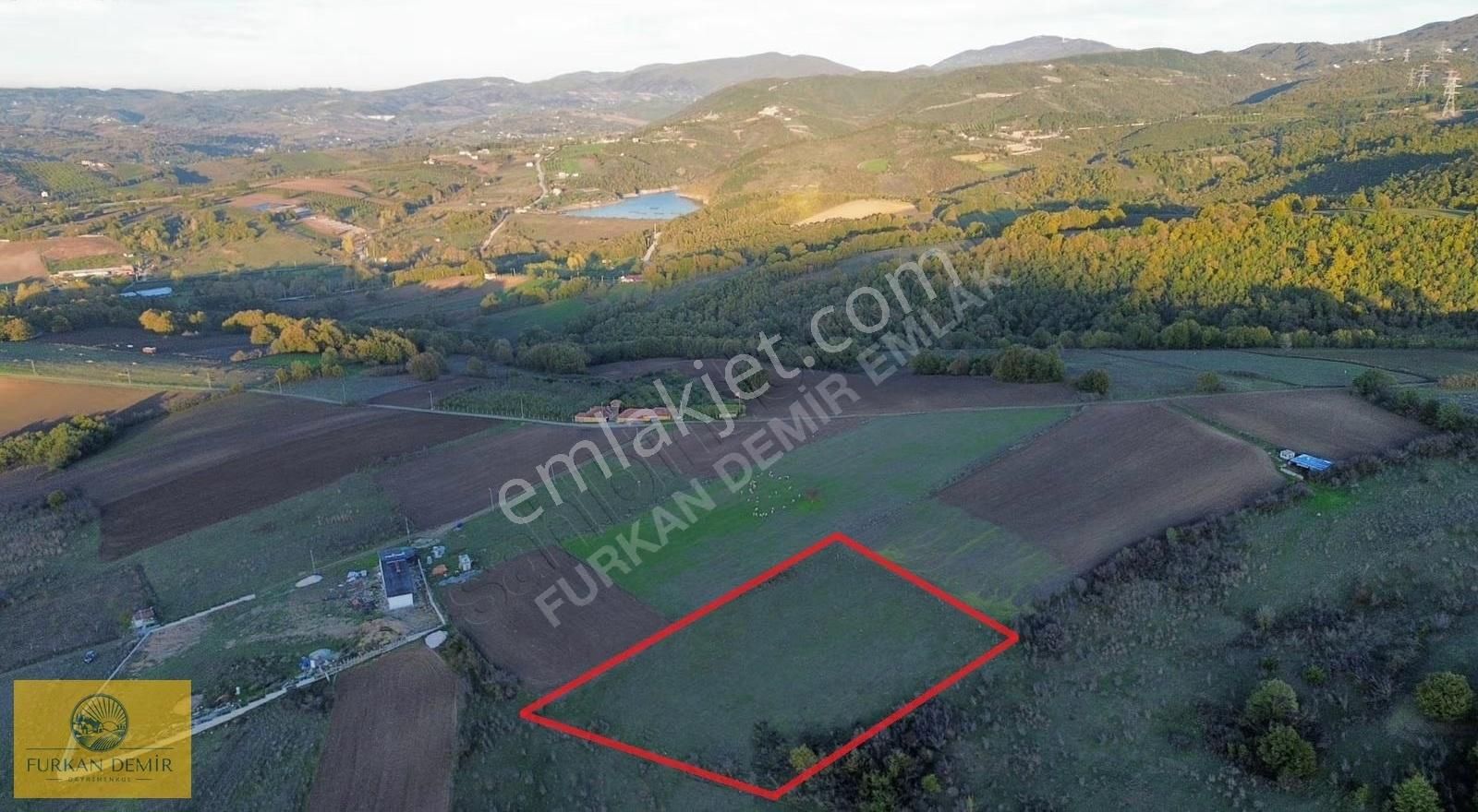 Furkan Demir'den Karamürsel Kızderbent'de 5363 M2 Satılık Tarla