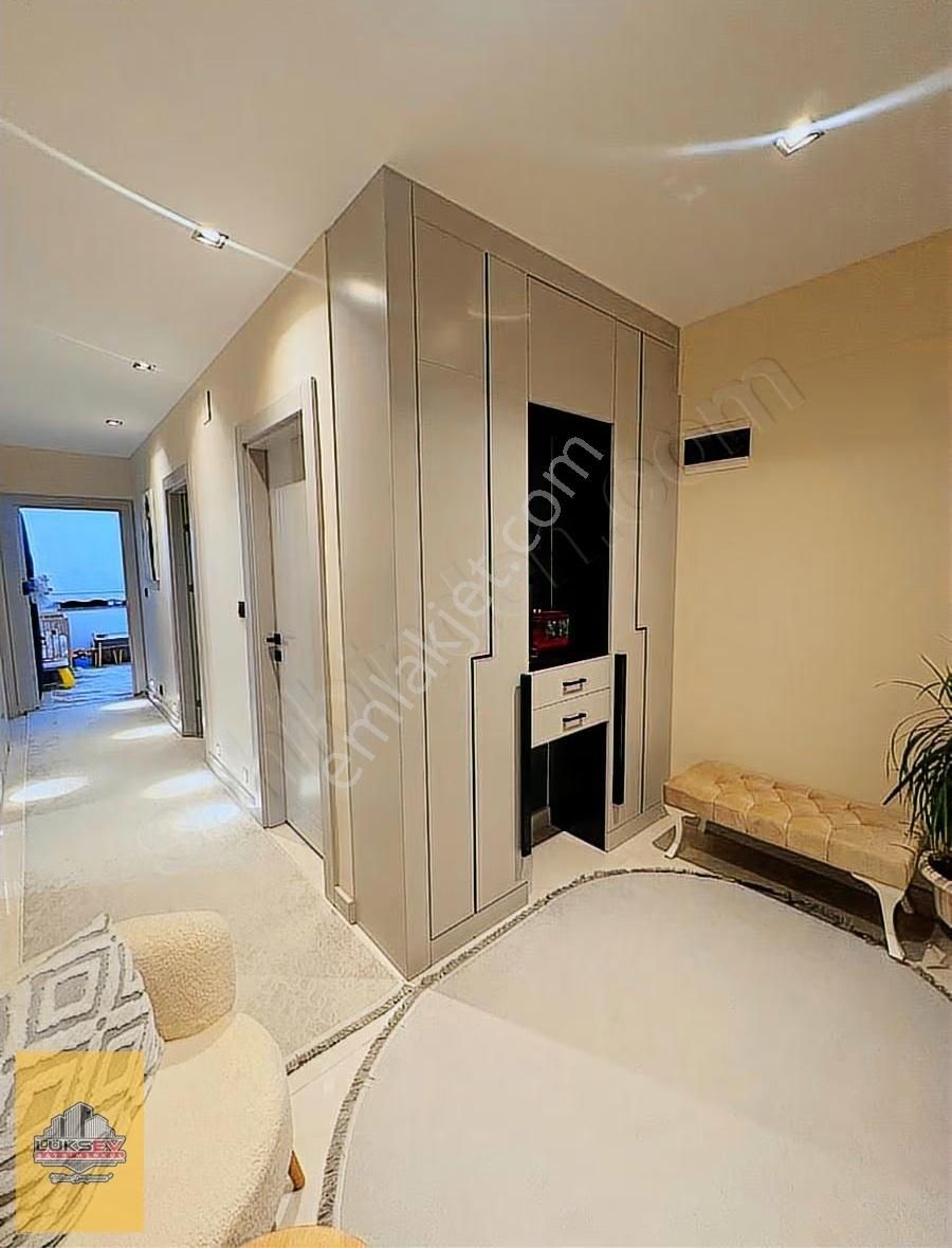 Beylerbeyi Bölgesinde Satılık 2+1 Luks Daire - Görsel 14