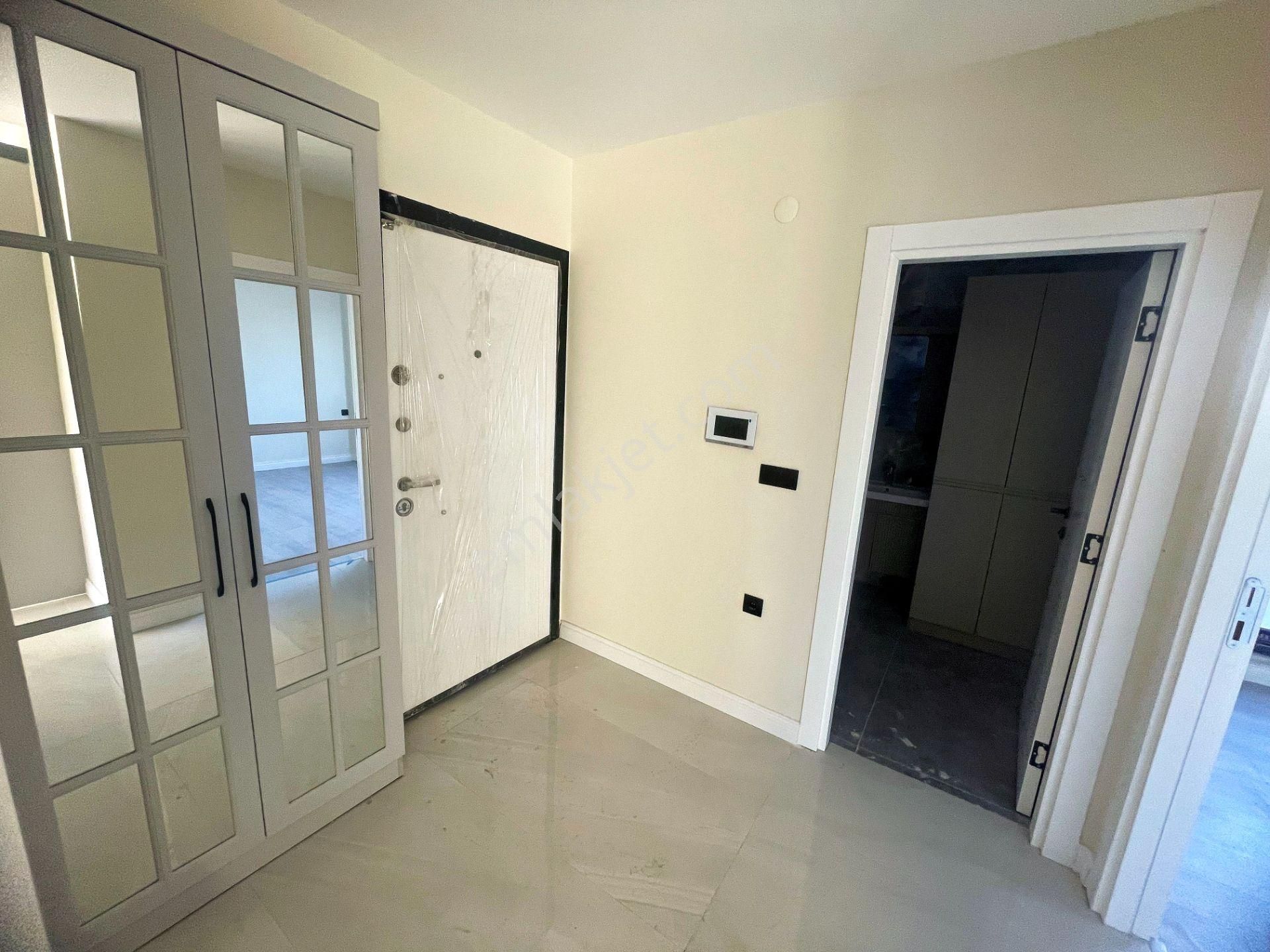 Ilıca Mah Kullanışlı Lüx Site İçerisinde 1+1 Satılık Daire - Görsel 3