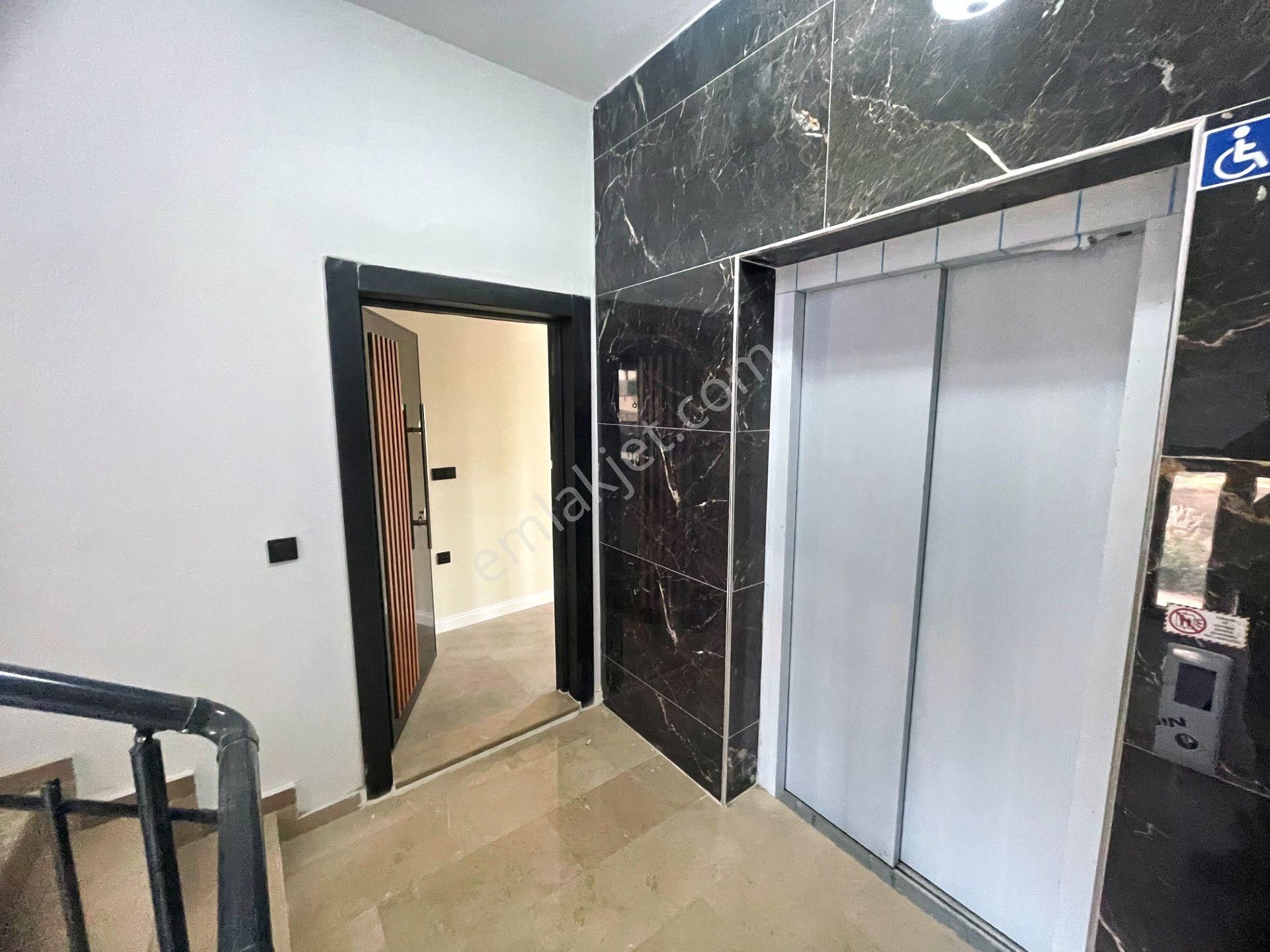 Ilıca Mah Lüx Site İçerisinde 2+1 Satılık Daire Havuz Asansör - Görsel 2