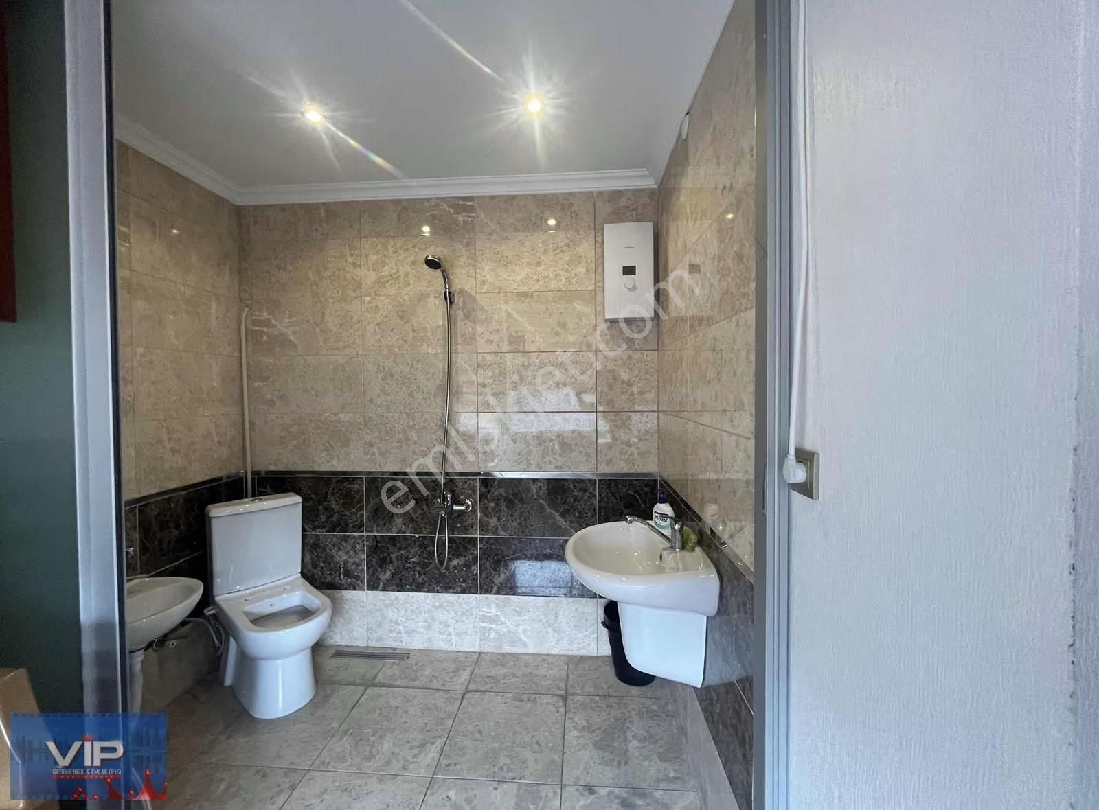 Vıp Gayrimenkul'den Meydan'da Satılık Ofis-büro - Görsel 17