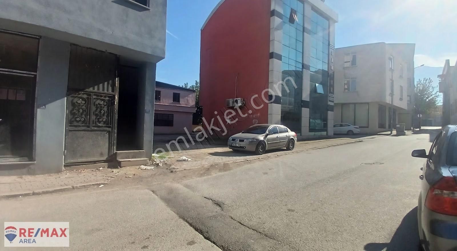 Remax Are Dan Yıldırım Yunusemre Bulvarı Satılık İmarlı Arsa - Görsel 3