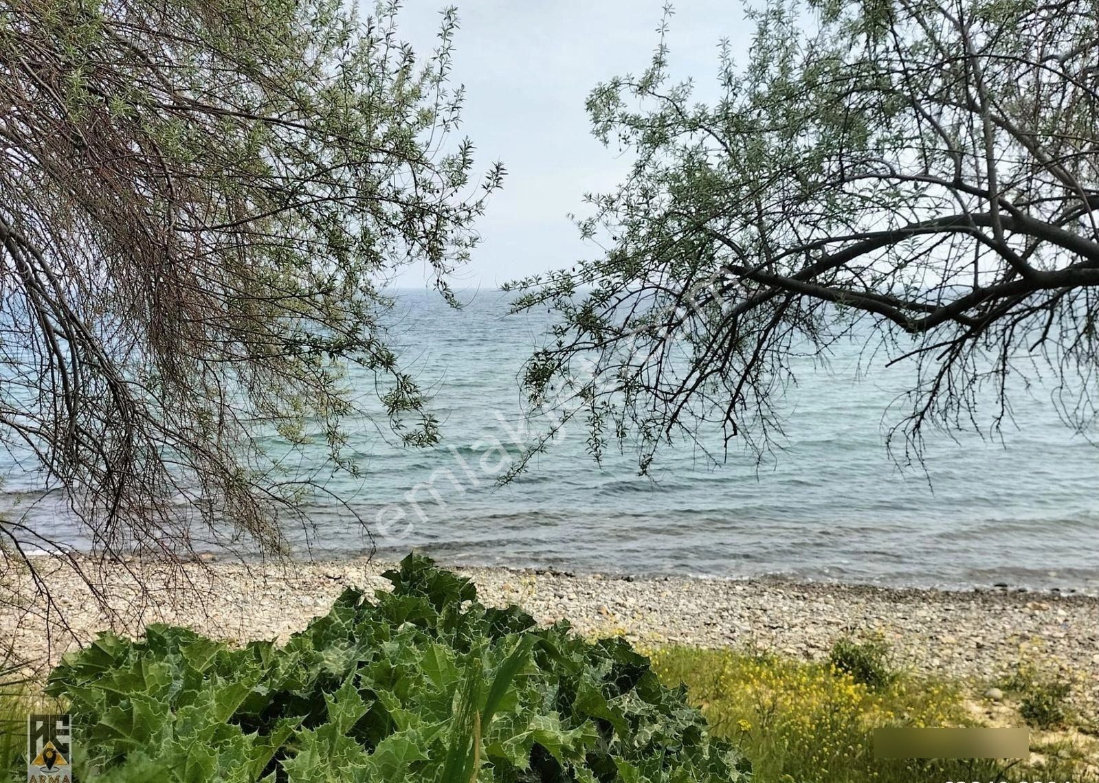 Tekirdağ Şarköy Mürefte,de Denize Ve Ana Yola Sıfır Satılık 195 M2 Arsa