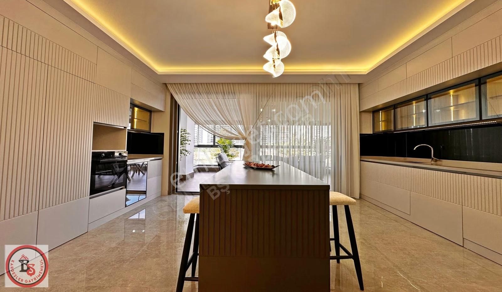 Ovacık'ta Merkezi Yerde 5+1 Yemek Odalı Lüks Yapılı Daireler - Görsel 23