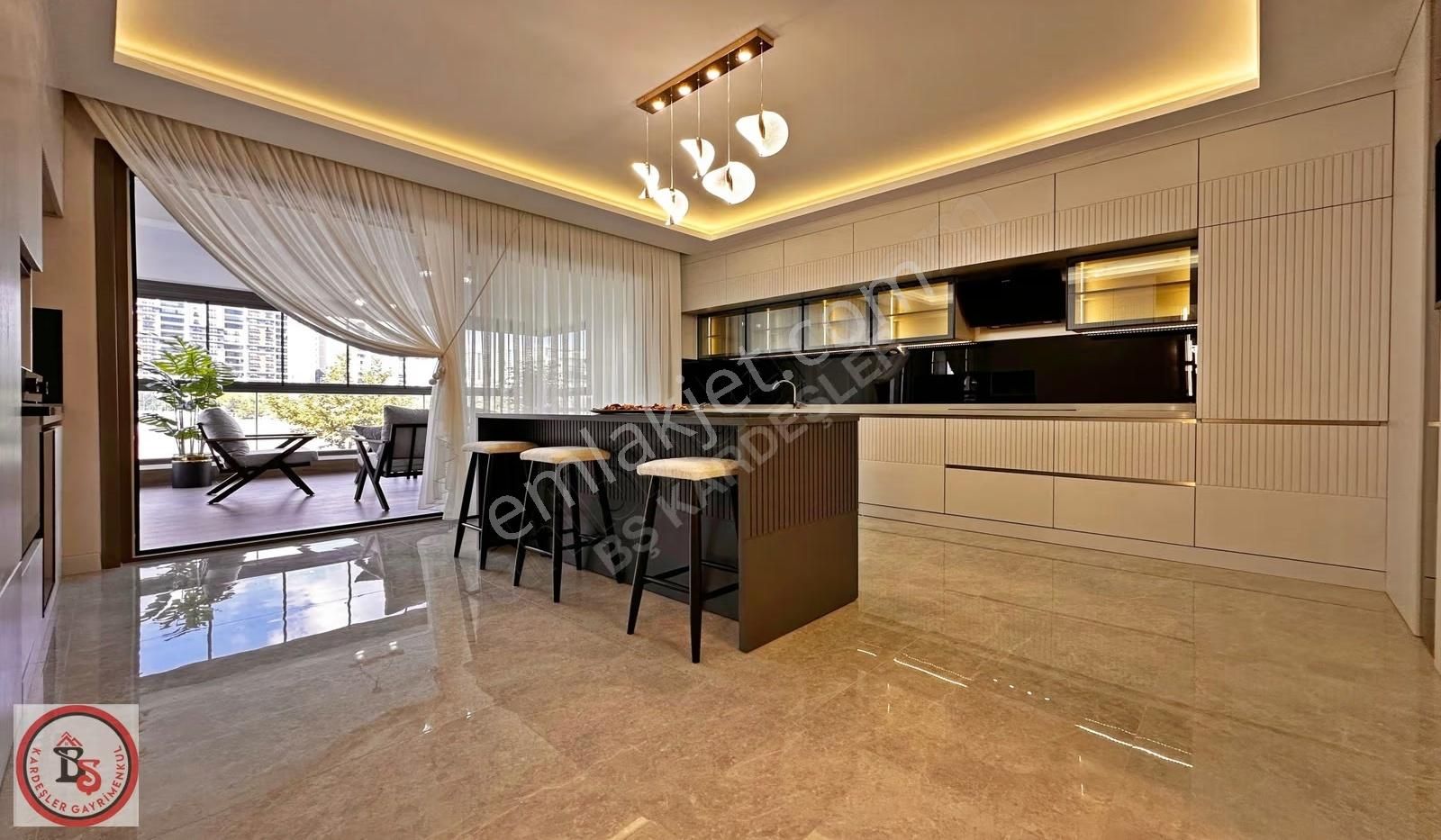 Ovacık'ta Merkezi Yerde 5+1 Yemek Odalı Lüks Yapılı Daireler - Görsel 6