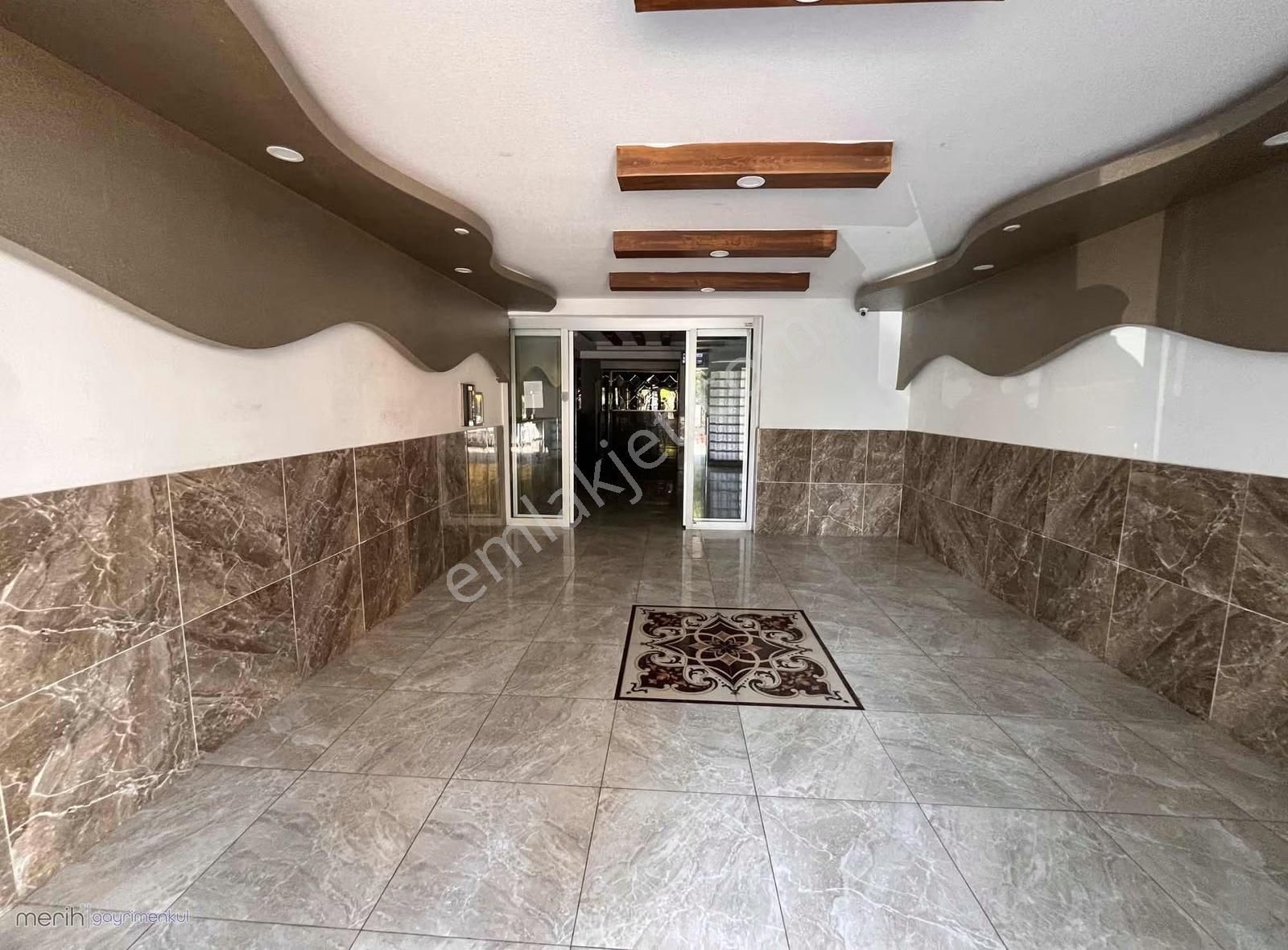 Merkezi Konumda Geniş Oturuma Sahip 145m2 Net Oturum - Görsel 5