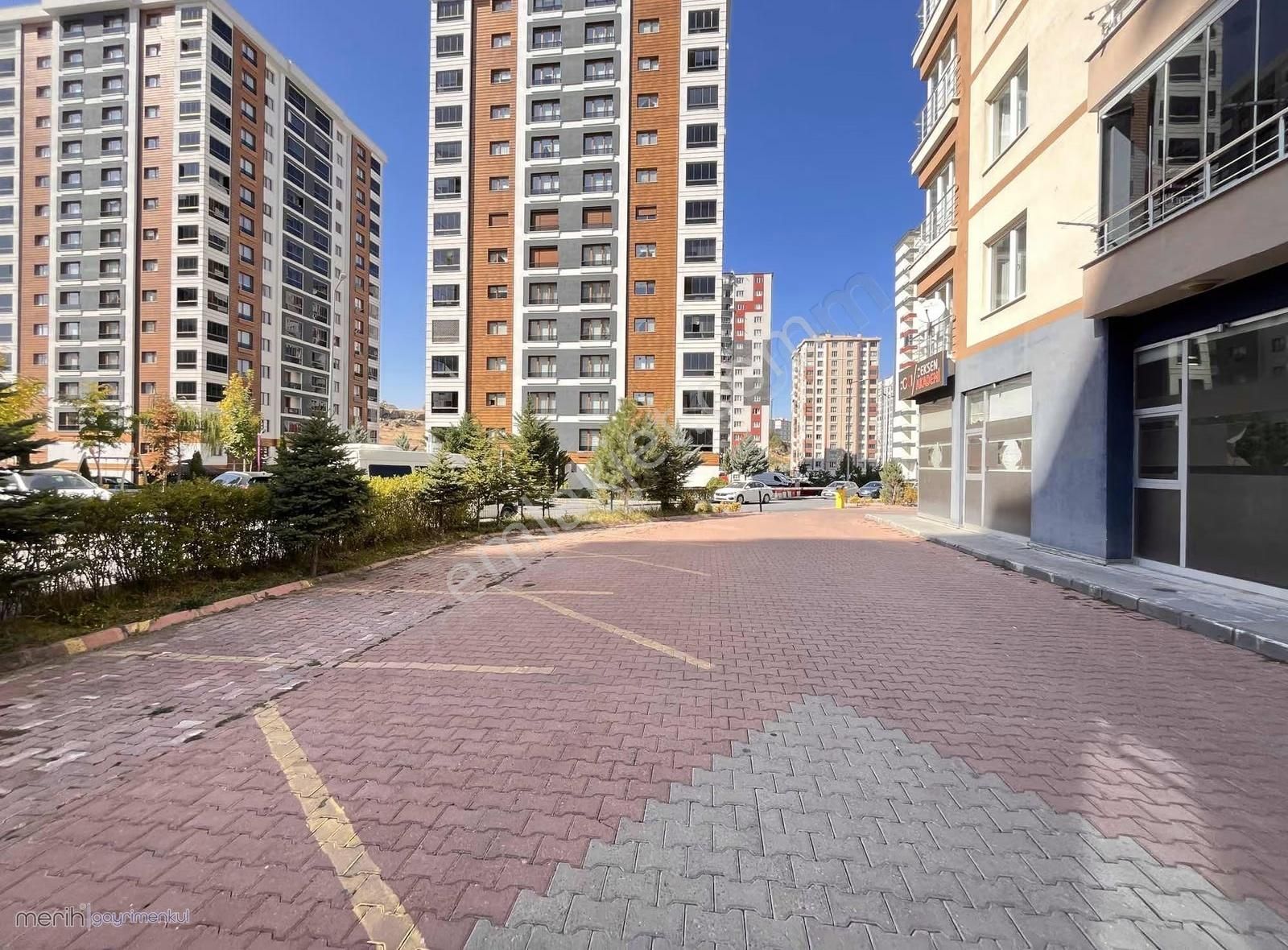 Merkezi Konumda Geniş Oturuma Sahip 145m2 Net Oturum - Görsel 2