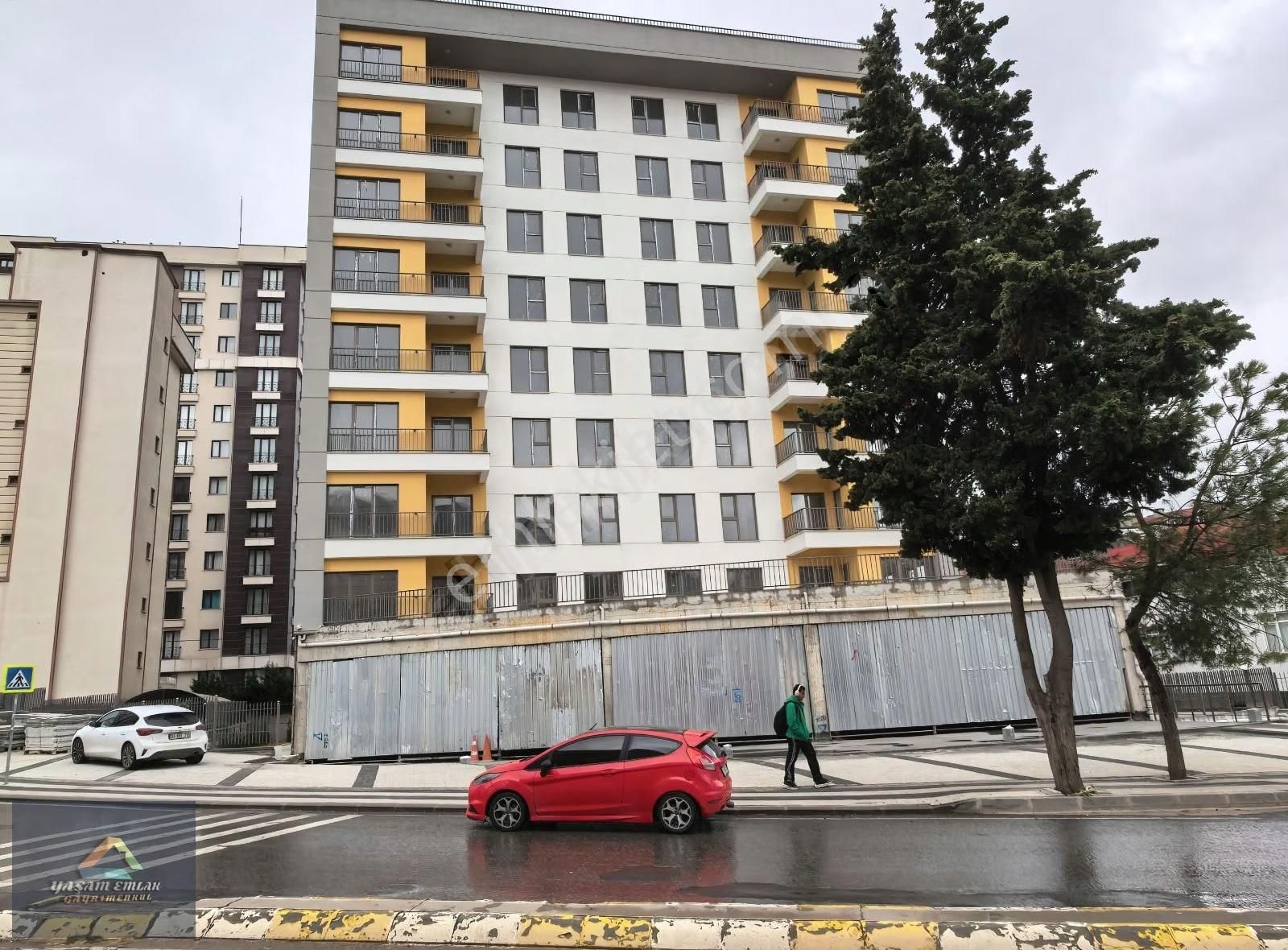 Yaşam'dan Ana Cadde Üzeri 1300 M² Depolu // Ön Kullanımlı Dükkan - Görsel 22