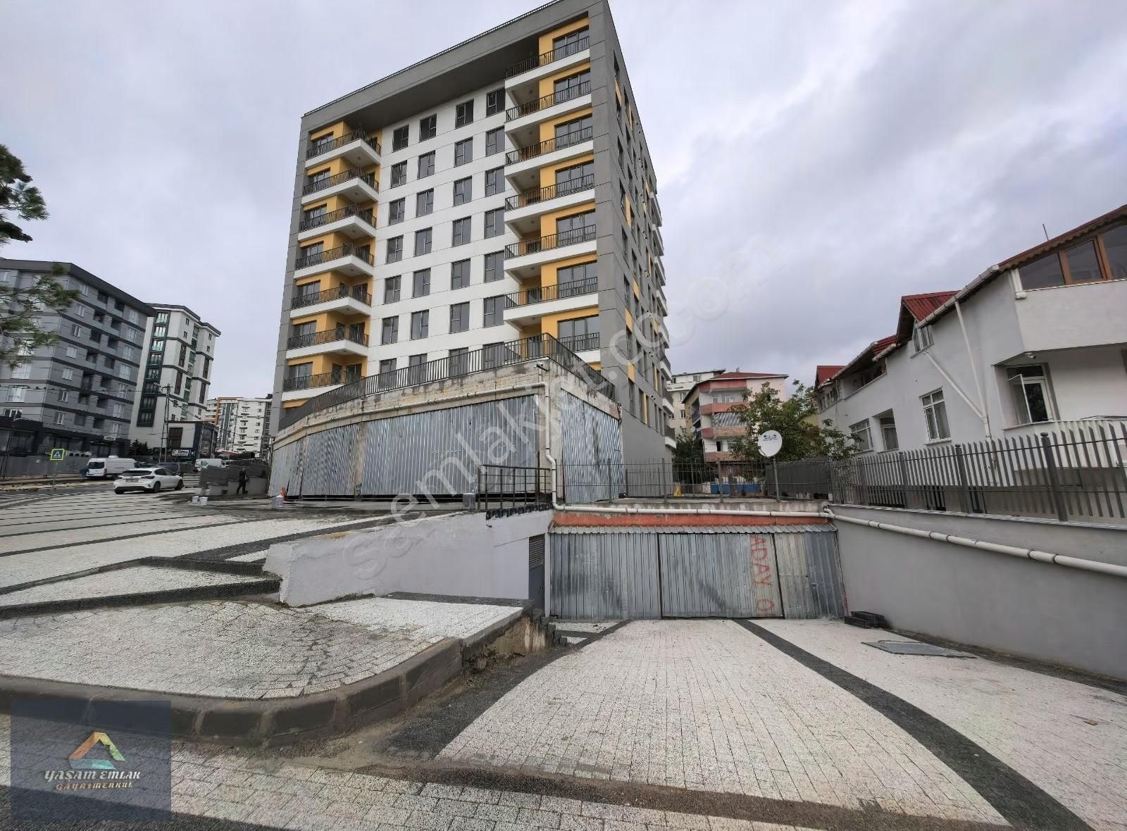 Yaşam'dan Ana Cadde Üzeri 1300 M² Depolu // Ön Kullanımlı Dükkan - Görsel 9