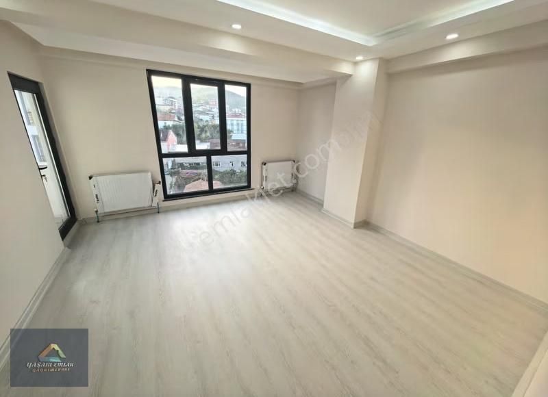 Yaşam'dan Trabzon Caddesi'ne Yakın Geniş 5+1 Üst Dubleks - Görsel 19