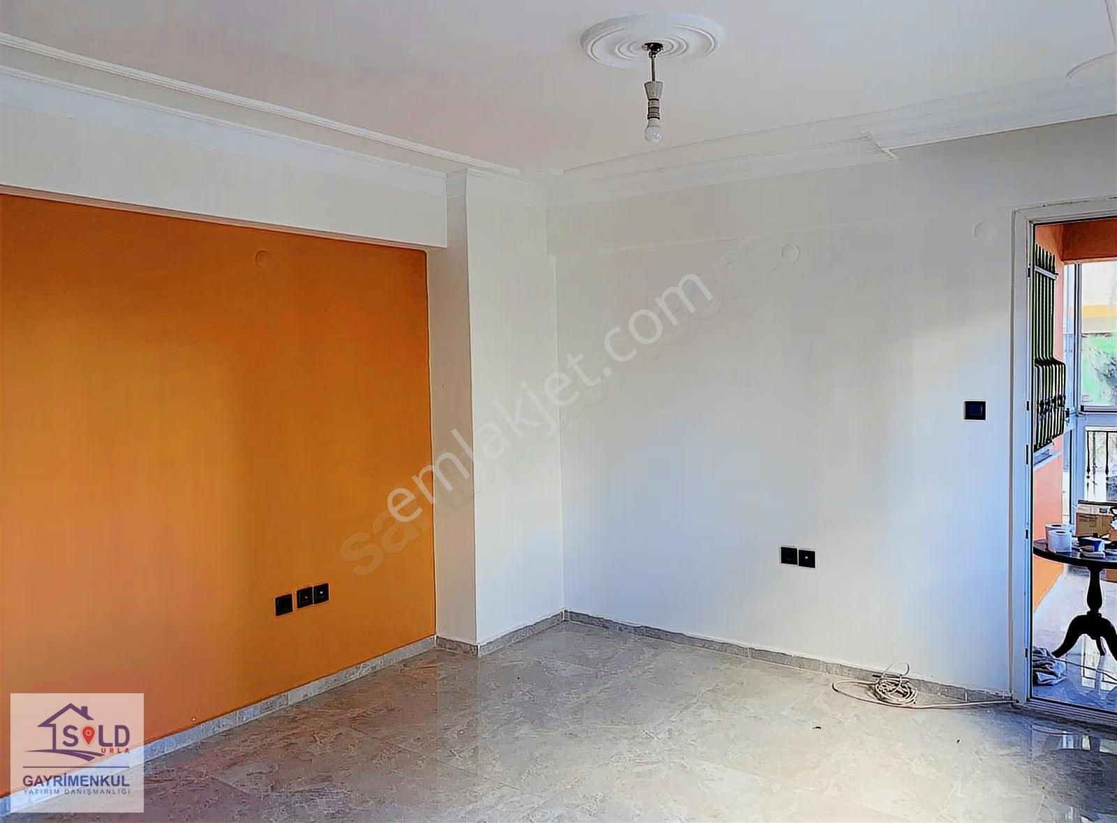 Çiğli Ataşehir Güvenlikli Sitede Full Tadilatlı 2+1 Satılık Dair - Görsel 7