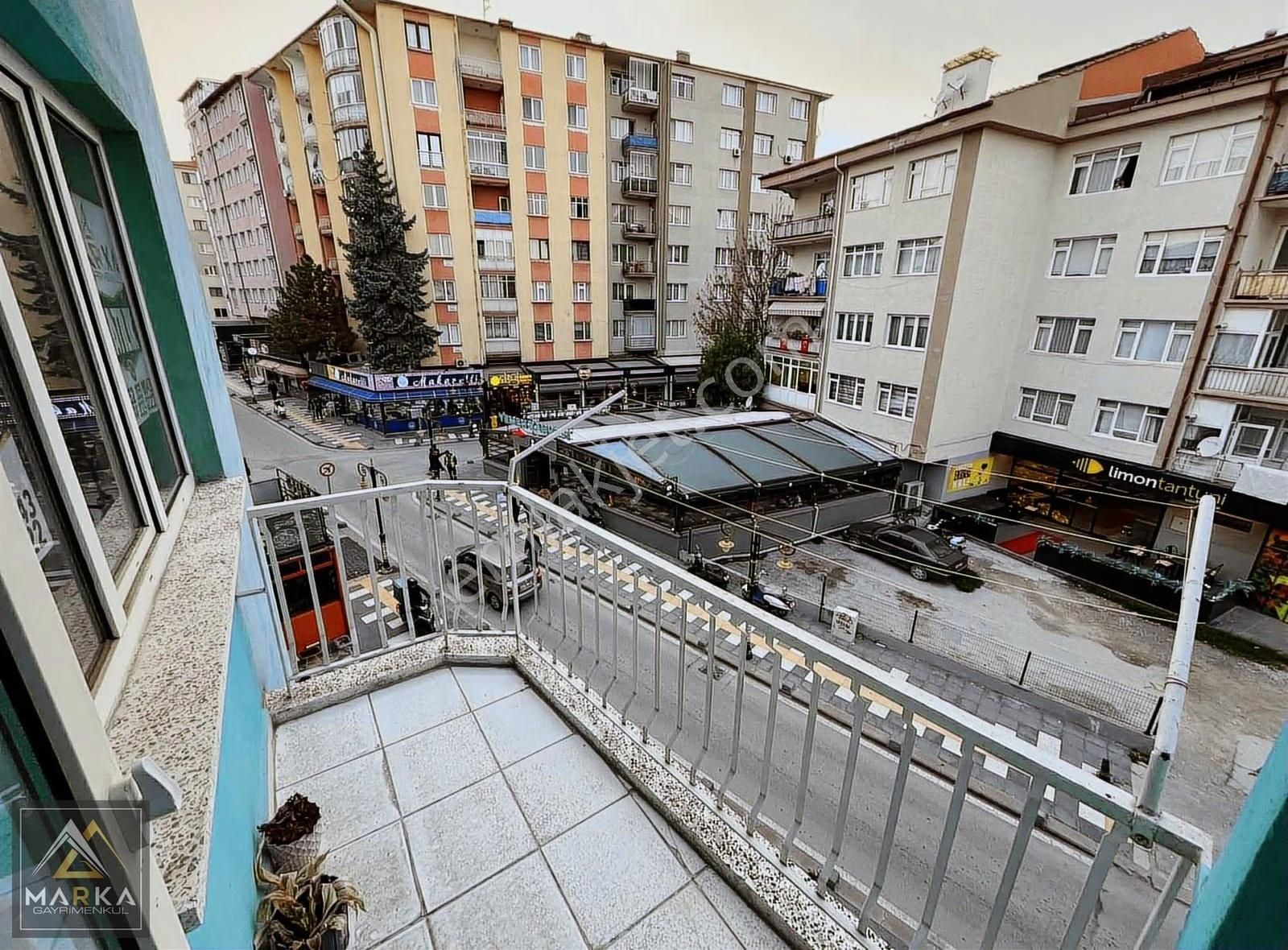 Marka'dan Atatürk Bulv. Arkası Cafeler Cad.arakat 2+1 İçi Yapılı - Görsel 6