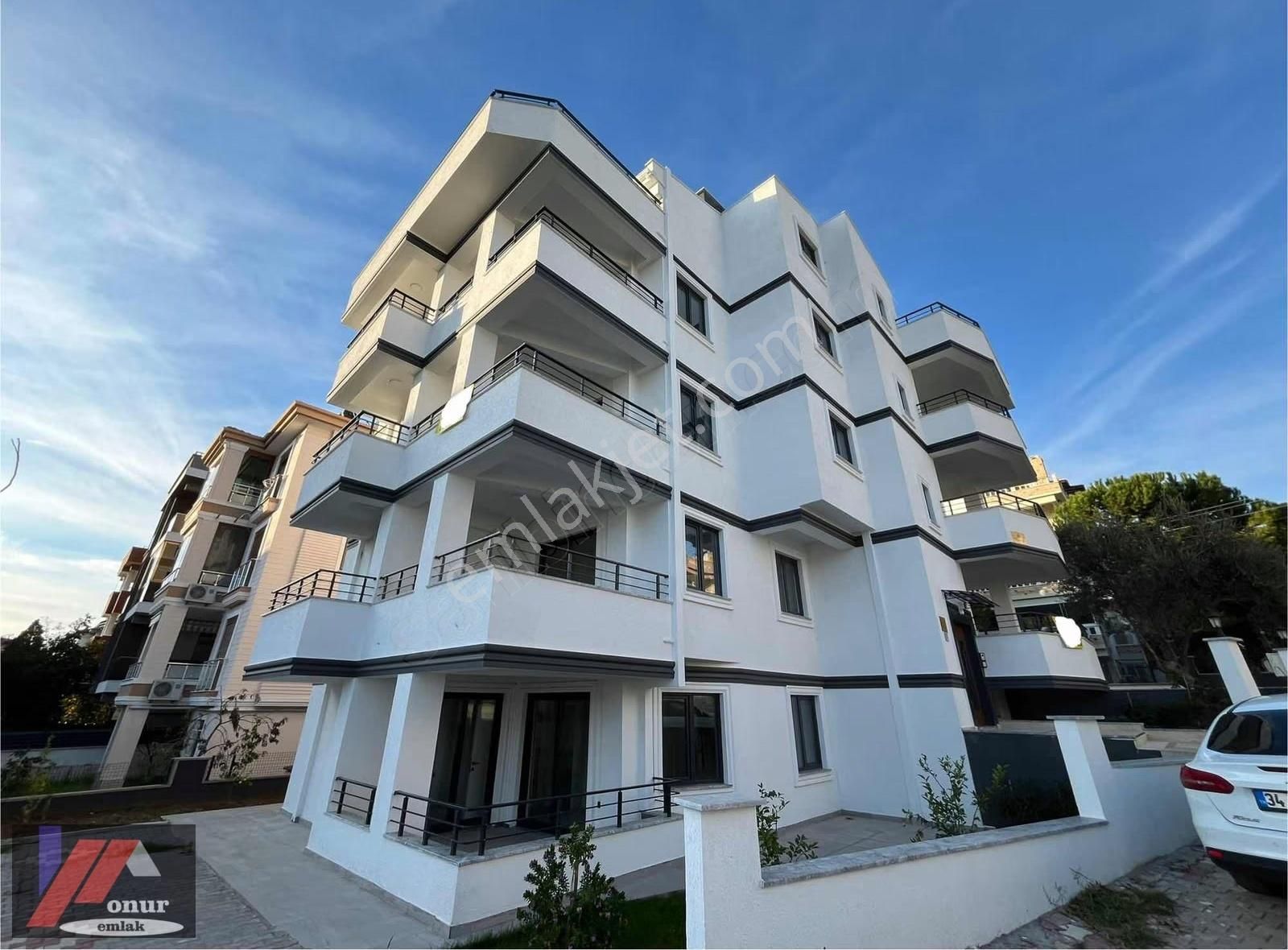 ▀▄▀altınoluk'ta Denize 100mt 3+1/2+1 Sıfır Dubleks Ve Dairele▀▄▀