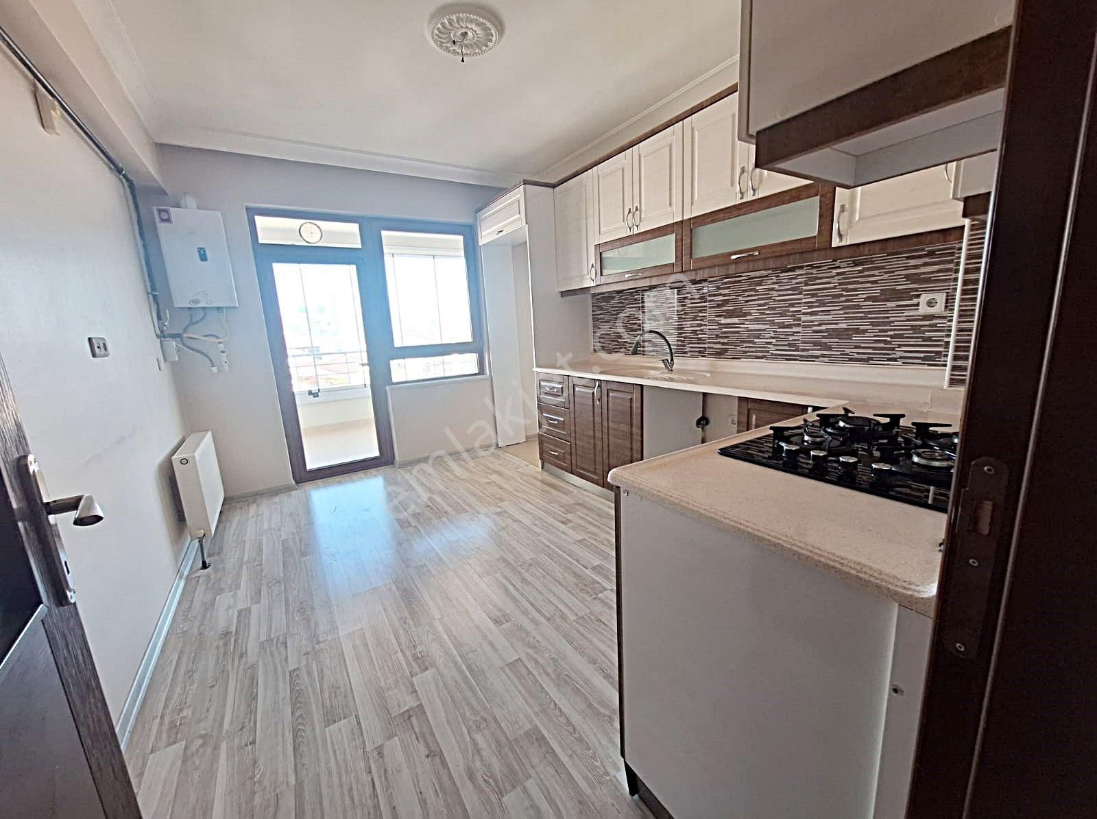 Cihandan Burç Mah Nülüfer Cadde Üzeri Sevale Çok Yakın 3+1 Daire - Görsel 2