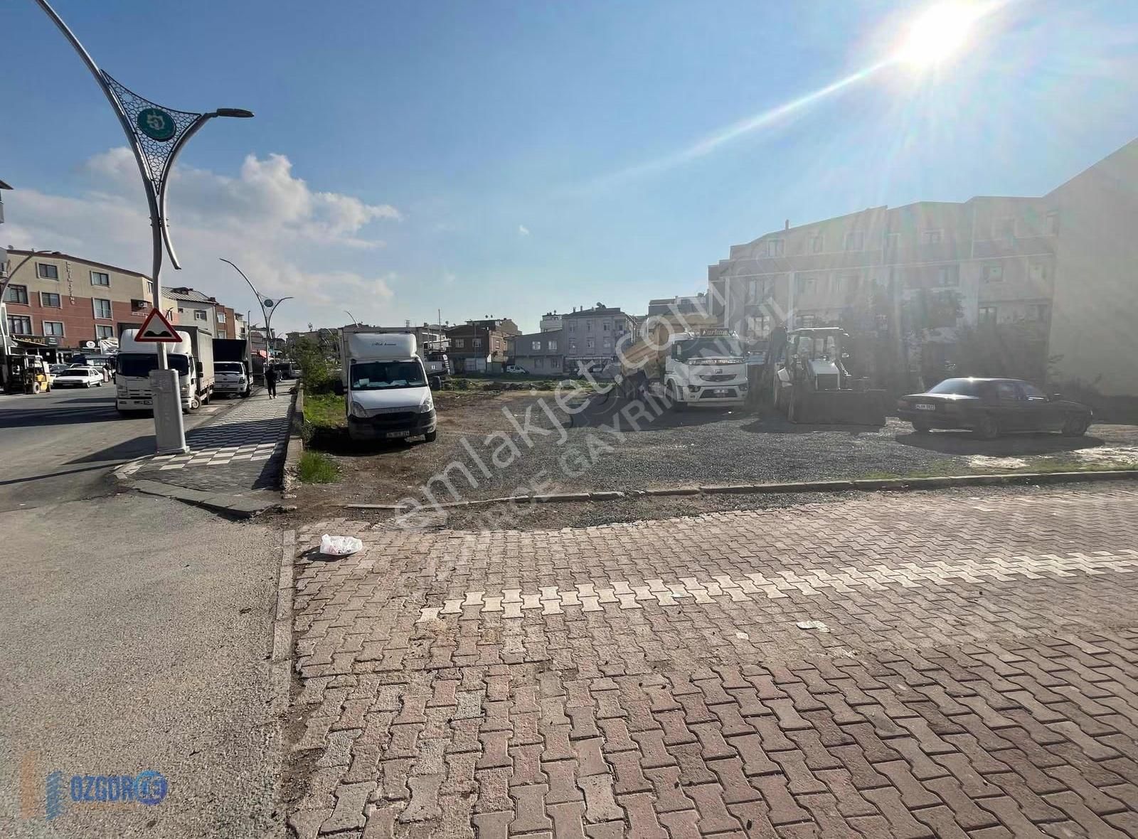 Nenehatun Lokman Hekim Caddesine Cephe Satılık 1258 M2 Arsa - Görsel 3