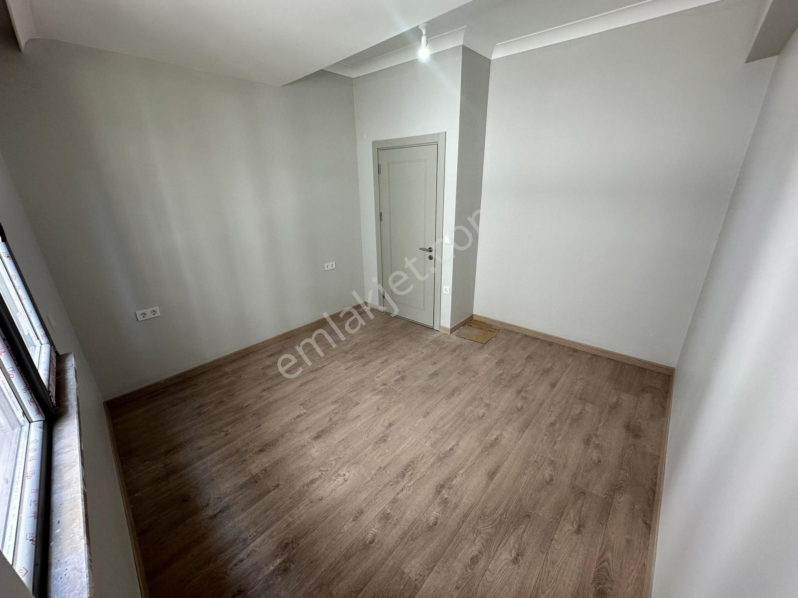 Yatırım'dan İdealtepe Sahilde Balkonlu Yapıda Keyifli Sıfır 1+1 - Görsel 34