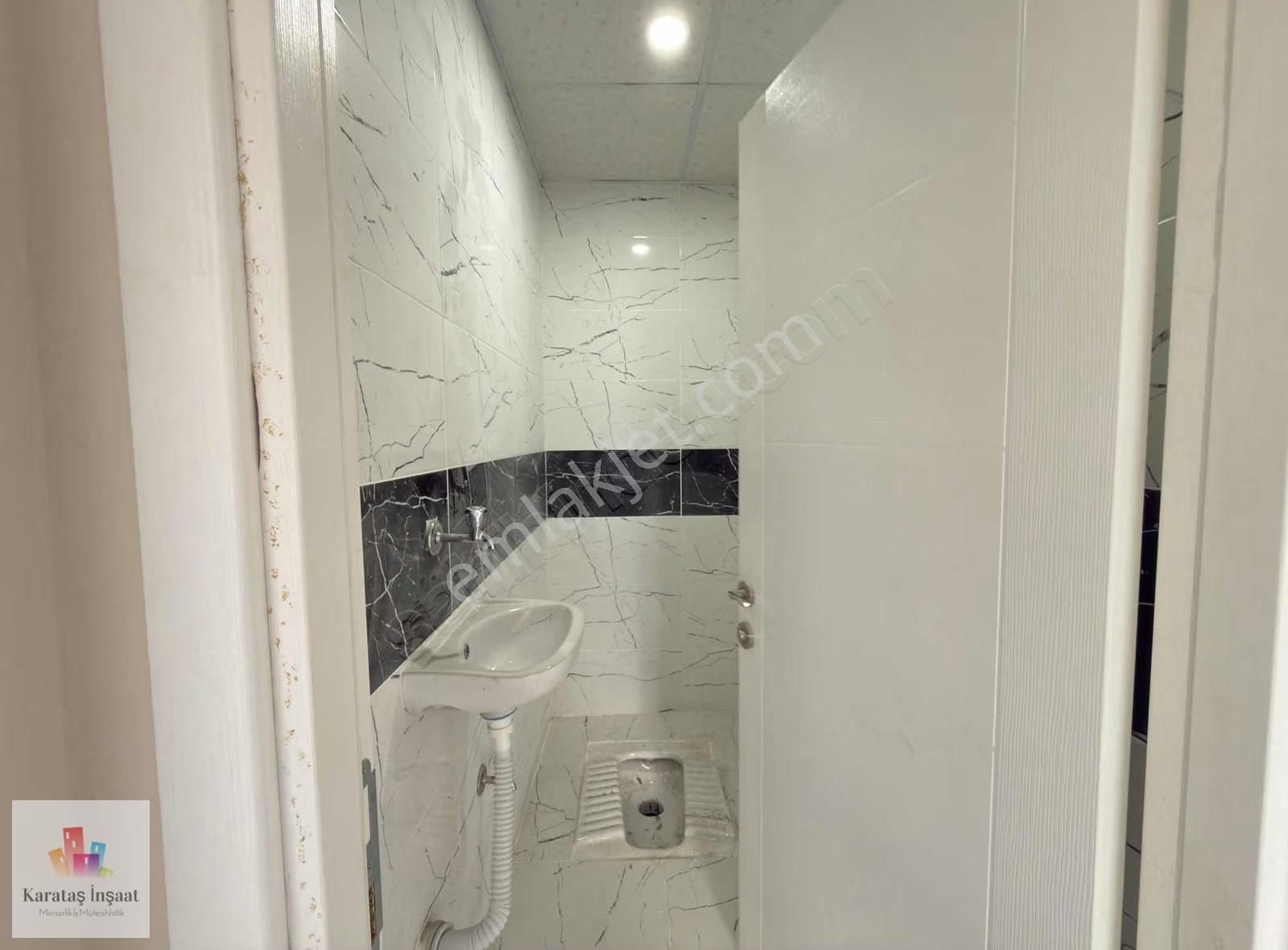 Karataş'tan Yeni Pazar Sokağında Merkezi Yerde 2+1 90 M² Ara Kat - Görsel 5