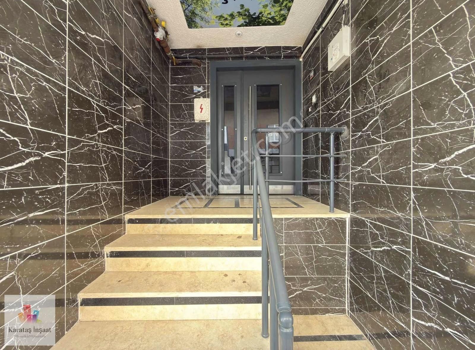 Karataş'tan Yeni Pazar Sokağında Merkezi Yerde 2+1 90 M² Ara Kat - Görsel 7