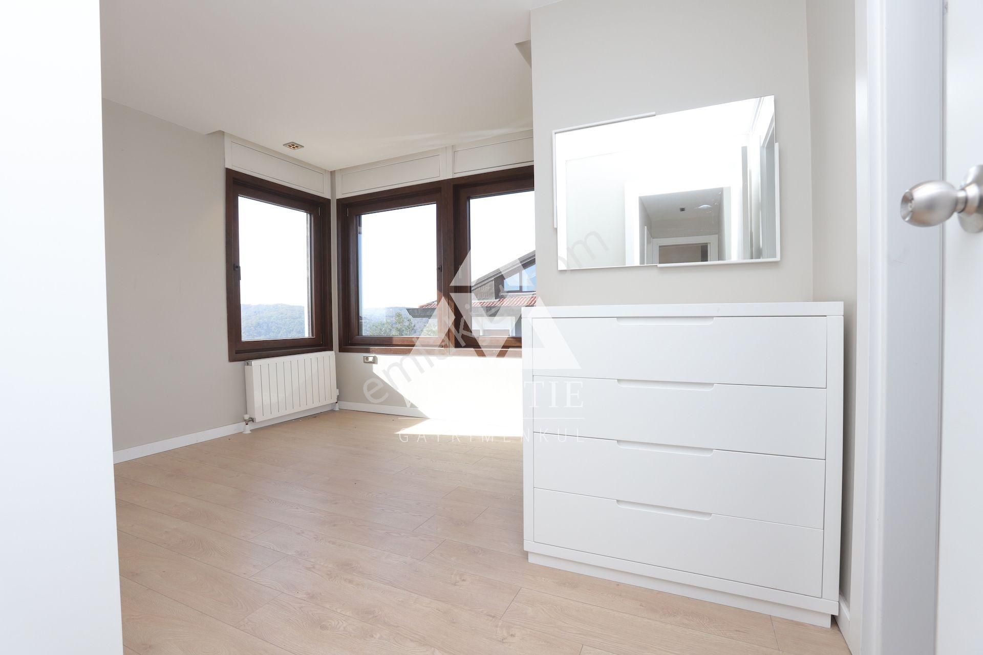 Sarıyer Sedadkent Te Boğaz Manzaralı Havuzlu Satılık Villa - Görsel 27