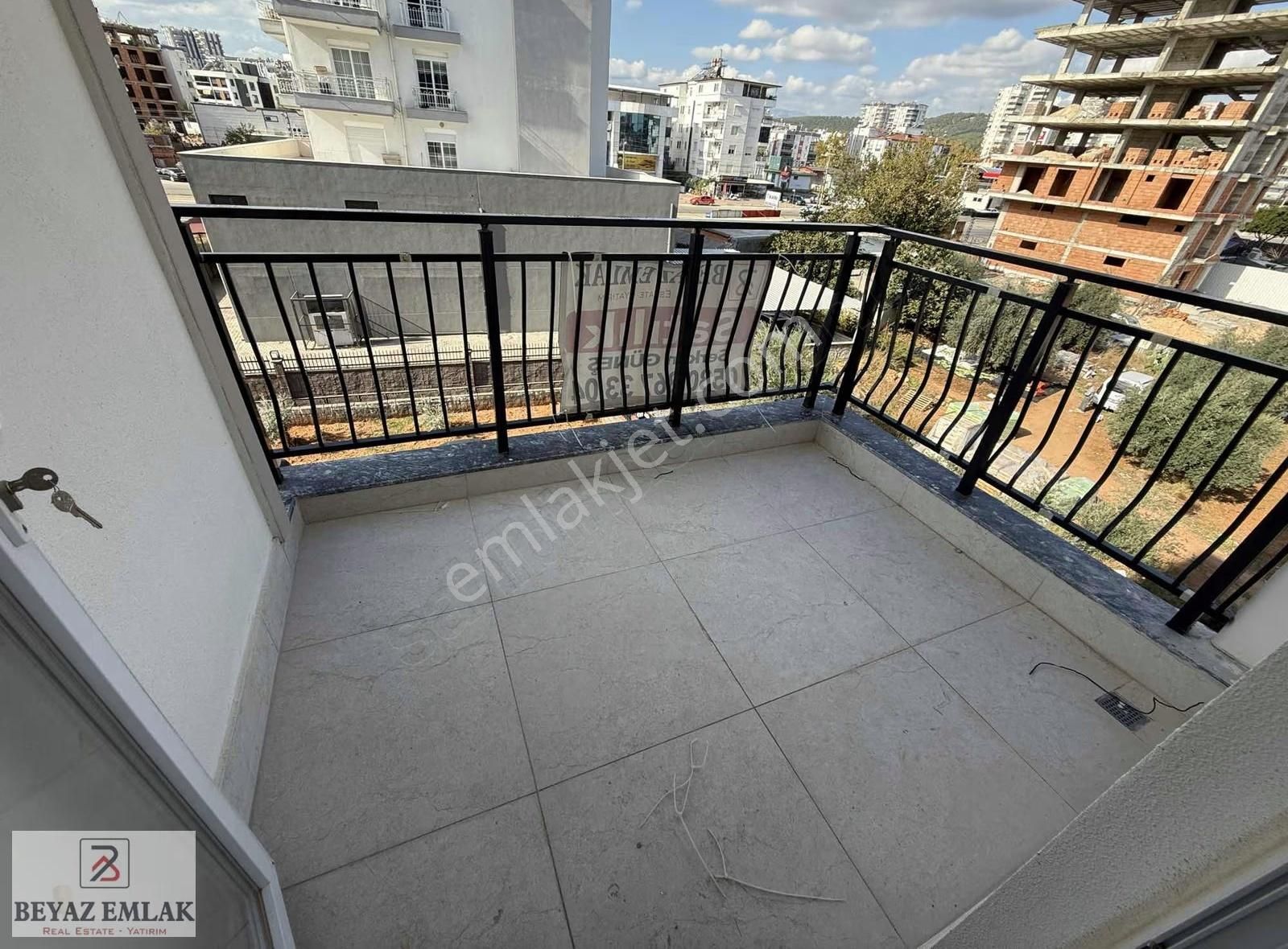 " Tramvaya Adım Mesafede " 3+1 135m2 Çift Balkon Asansörlü Sıfır - Görsel 6