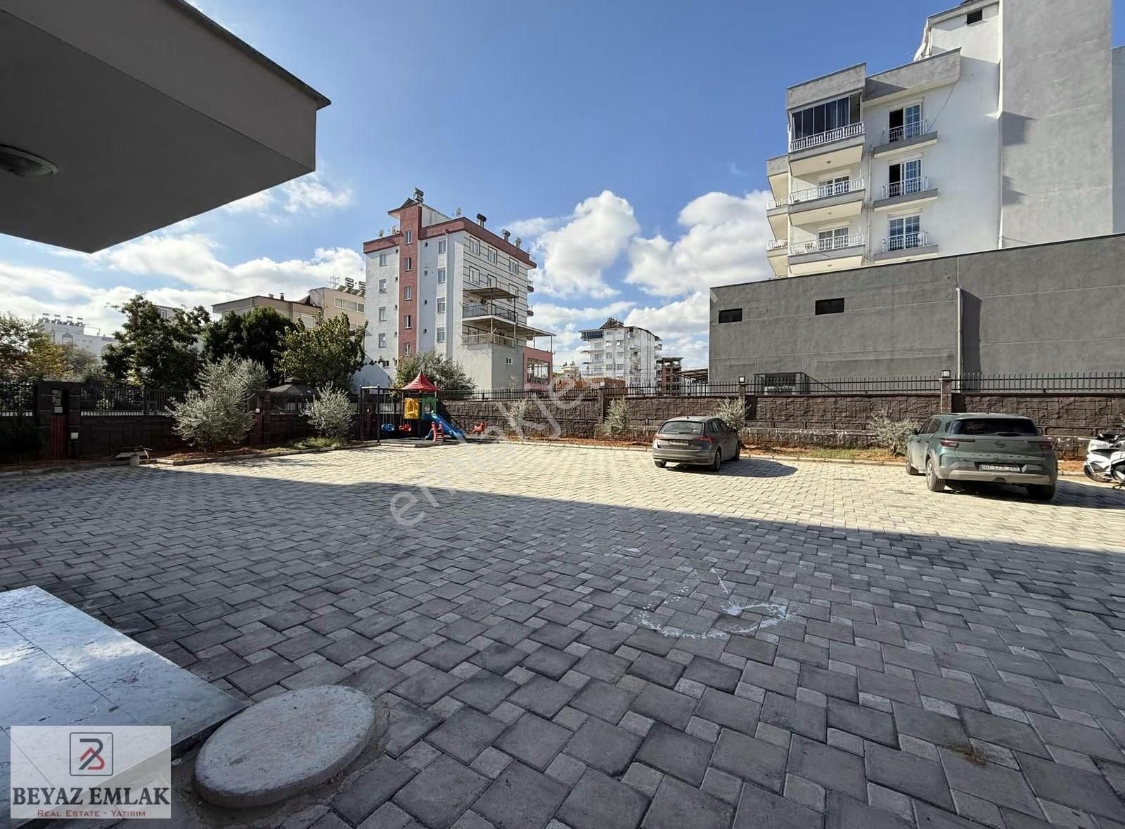 " Tramvaya Adım Mesafede " 3+1 135m2 Çift Balkon Asansörlü Sıfır - Görsel 23