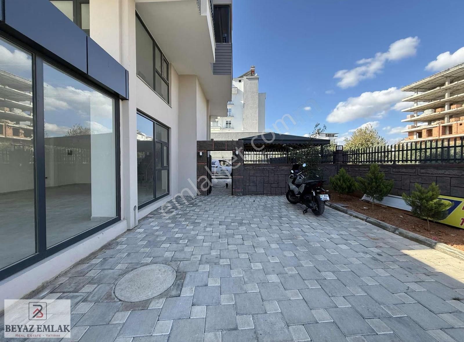 " Tramvaya Adım Mesafede " 3+1 135m2 Çift Balkon Asansörlü Sıfır - Görsel 26