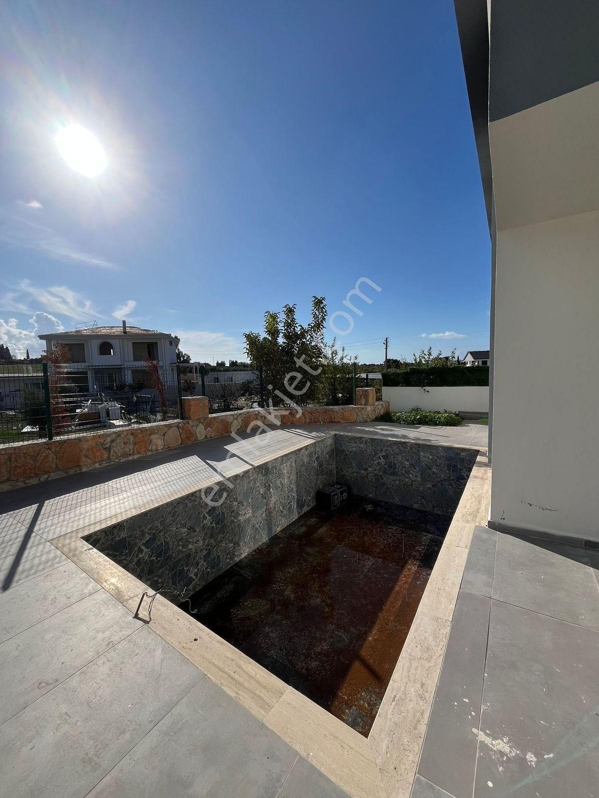 Hisar Mahallesinde 3+1 Havuzlu Villa - Görsel 21