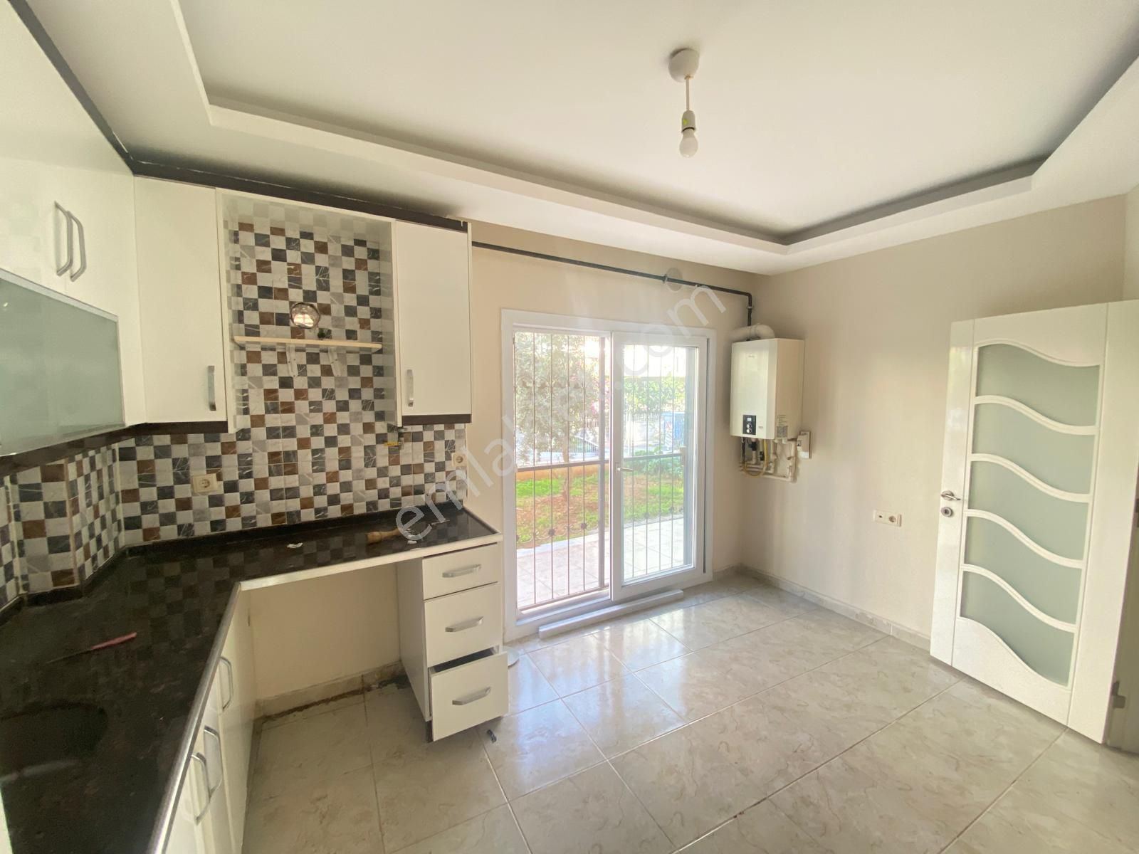 Prestij'den Aydınlıkevler'de Doğalgazlı Ayrı Mutfak 1+1 Daire