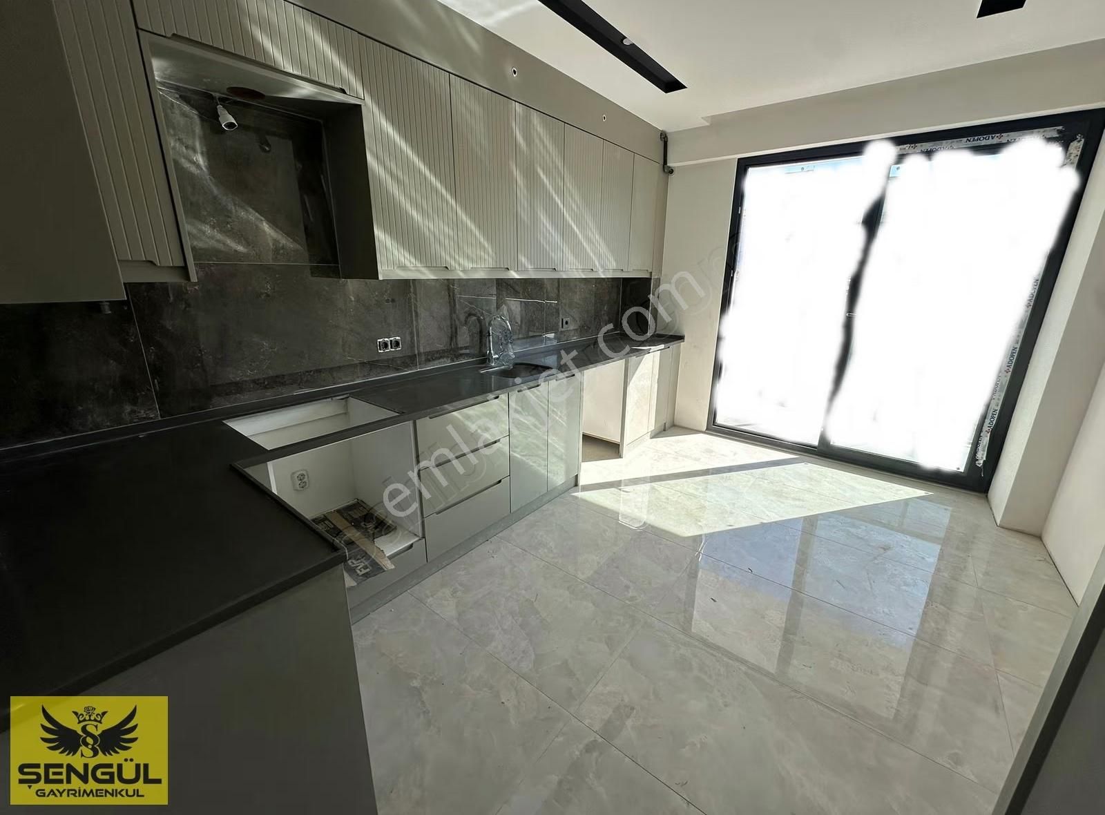 Şemikler Mahallesinde Satılık 3+1 145m2 Satılık Lüks Daire - Görsel 22