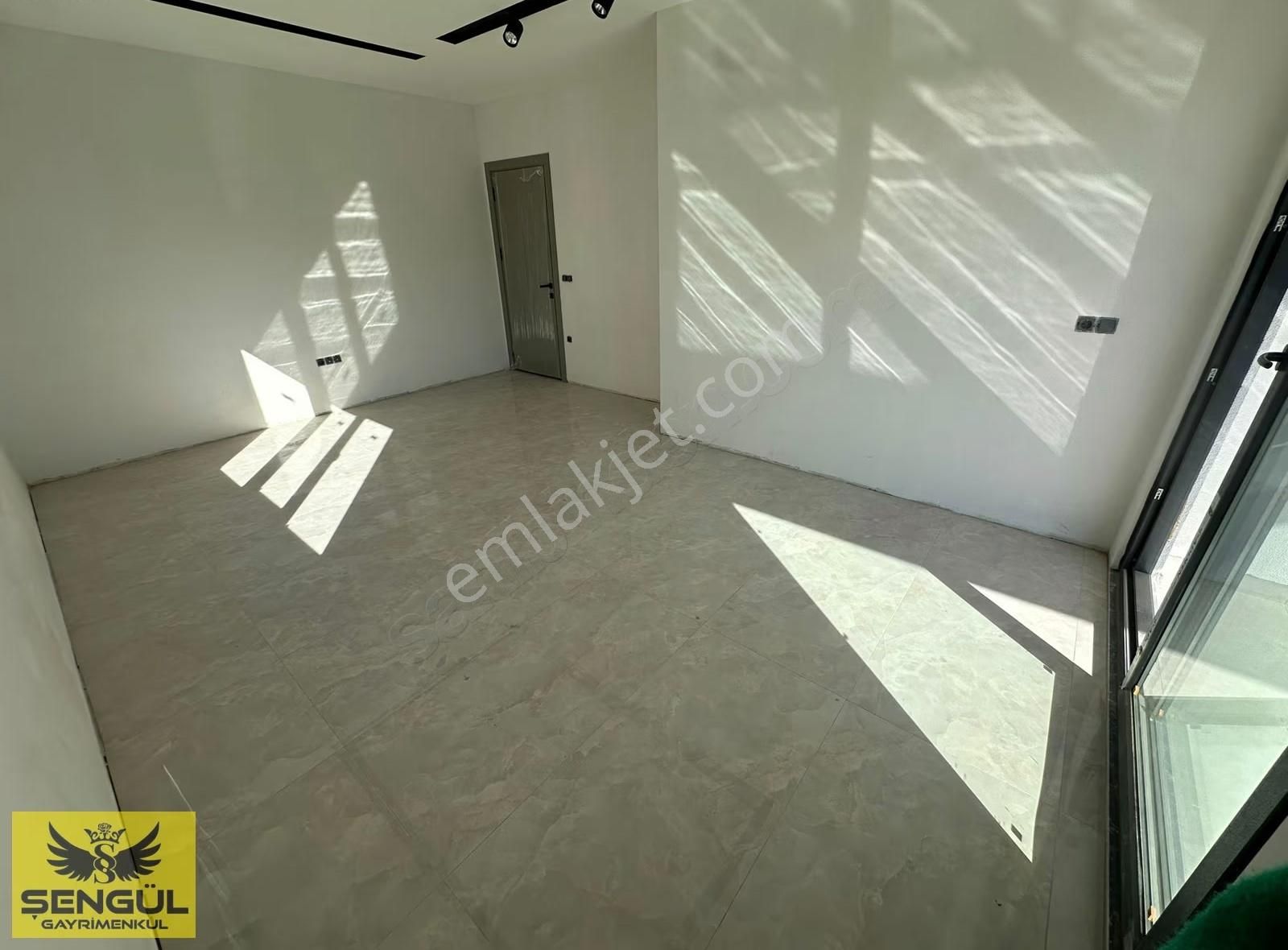 Şemikler Mahallesinde Satılık 3+1 145m2 Satılık Lüks Daire - Görsel 18