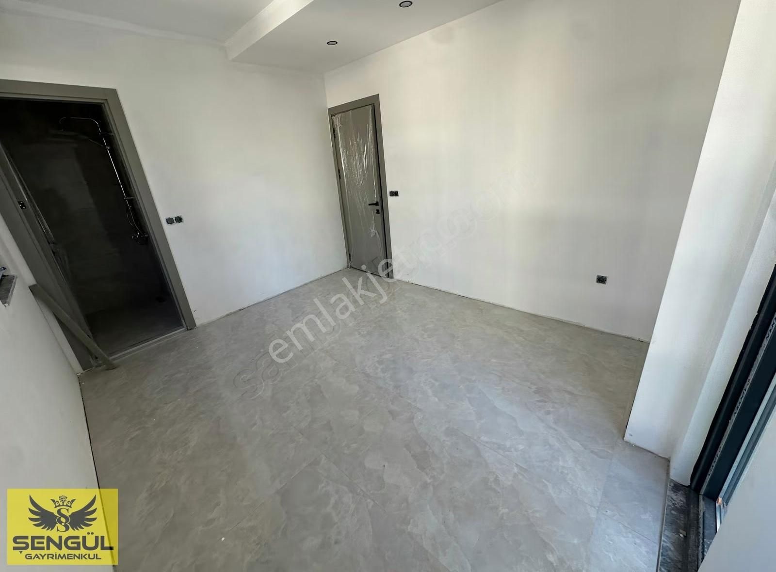 Şemikler Mahallesinde Satılık 3+1 145m2 Satılık Lüks Daire - Görsel 2