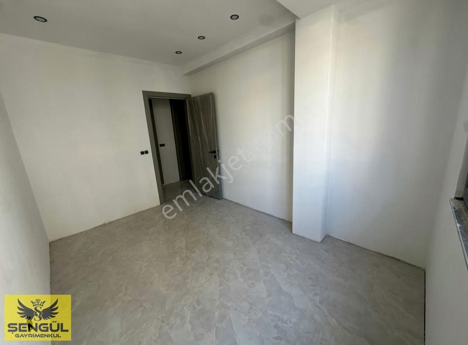 Şemikler Mahallesinde Satılık 3+1 145m2 Satılık Lüks Daire - Görsel 4