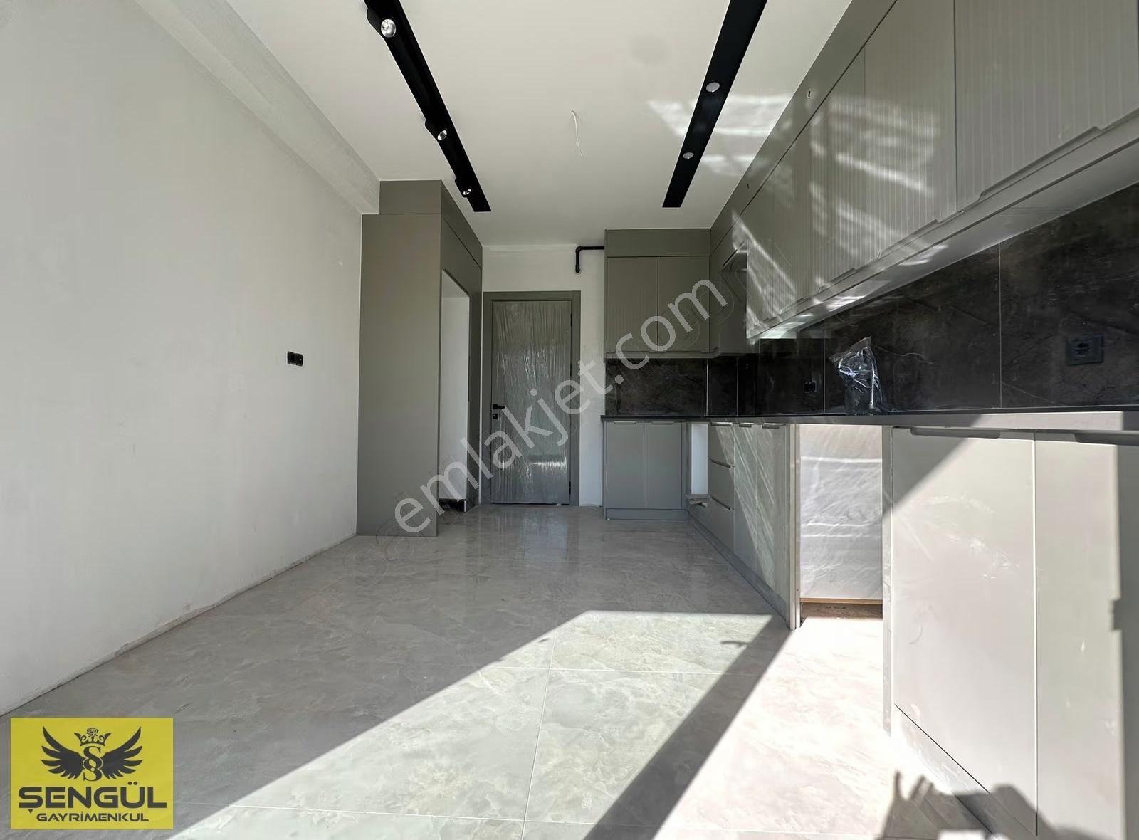 Şemikler Mahallesinde Satılık 3+1 145m2 Satılık Lüks Daire - Görsel 5