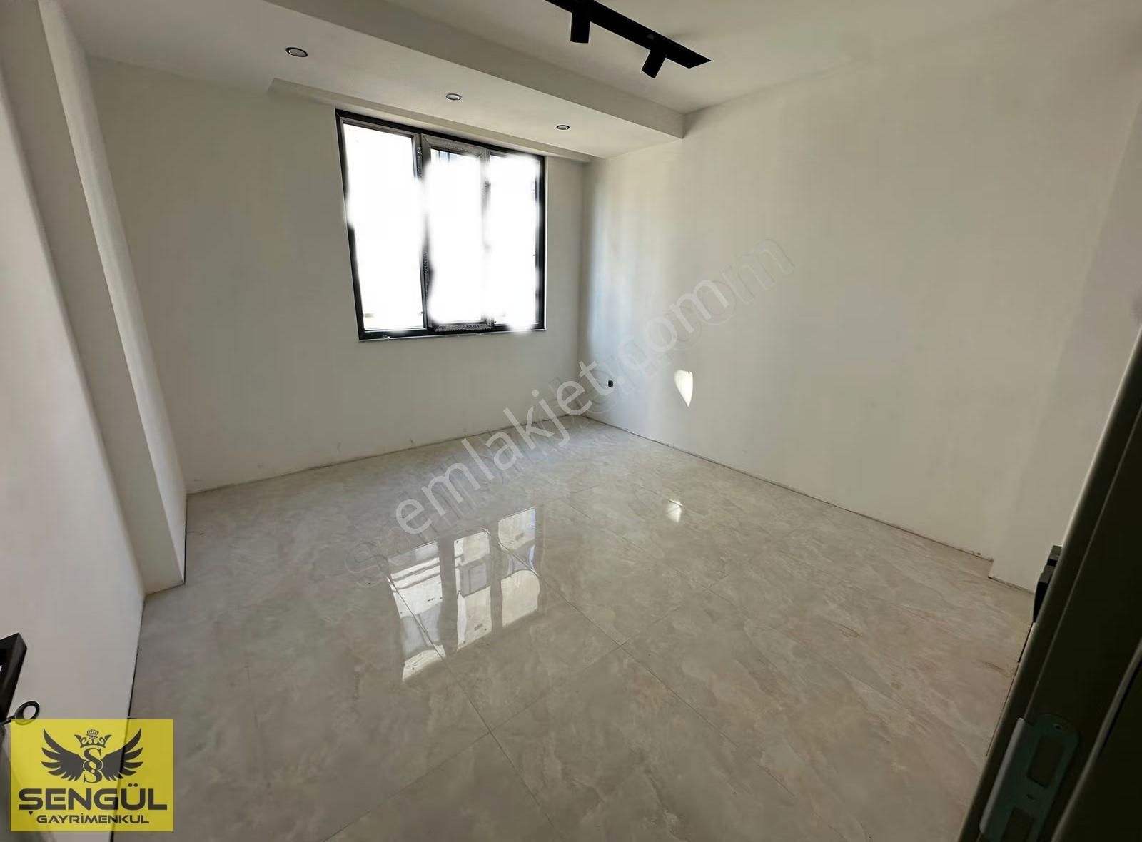 Şemikler Mahallesinde Satılık 3+1 145m2 Satılık Lüks Daire - Görsel 26