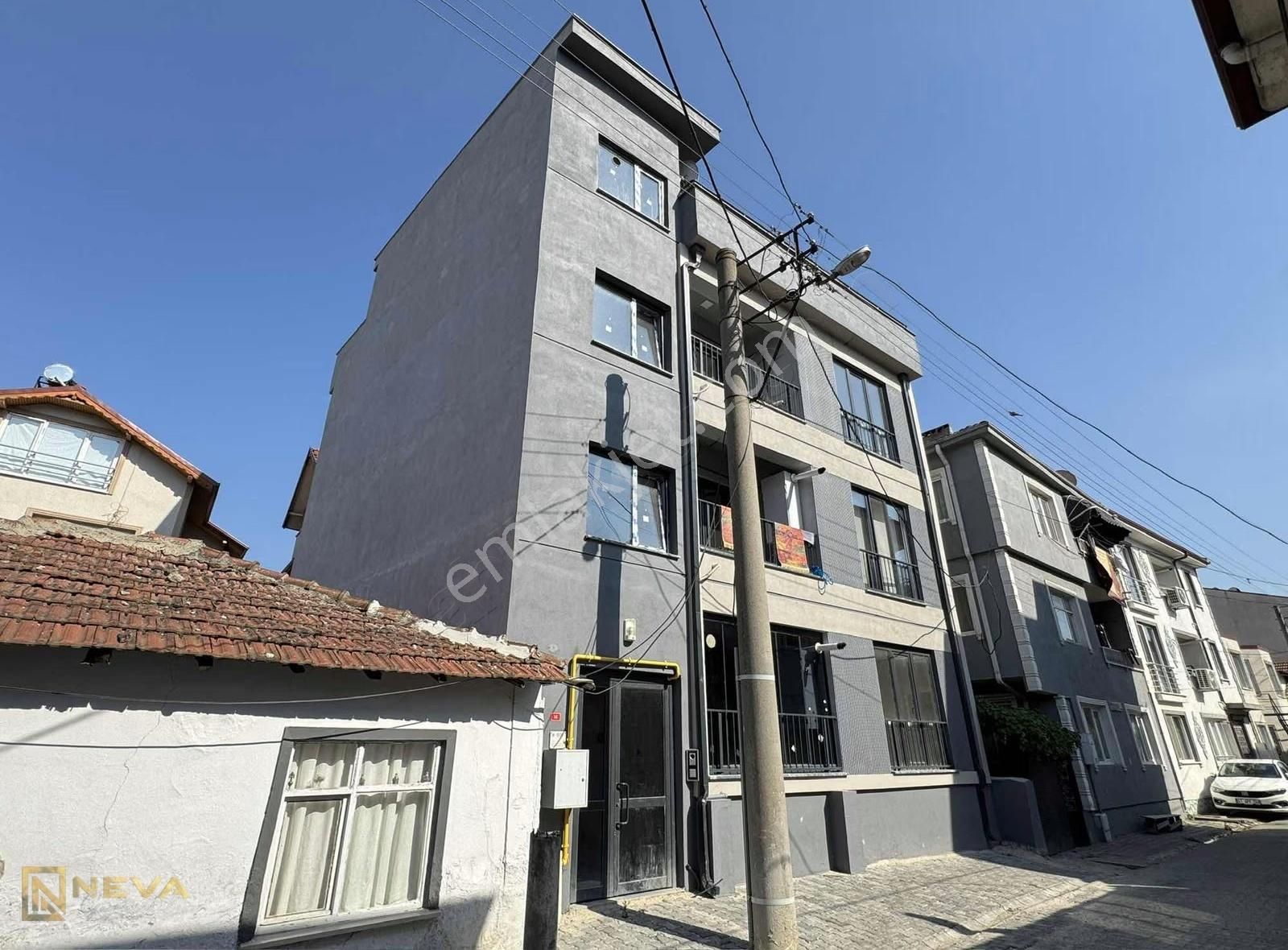 Erenler Hacıoğlu Mah. Satılık 2+1 95 M2 ,müstakil Bahçeli Daire.